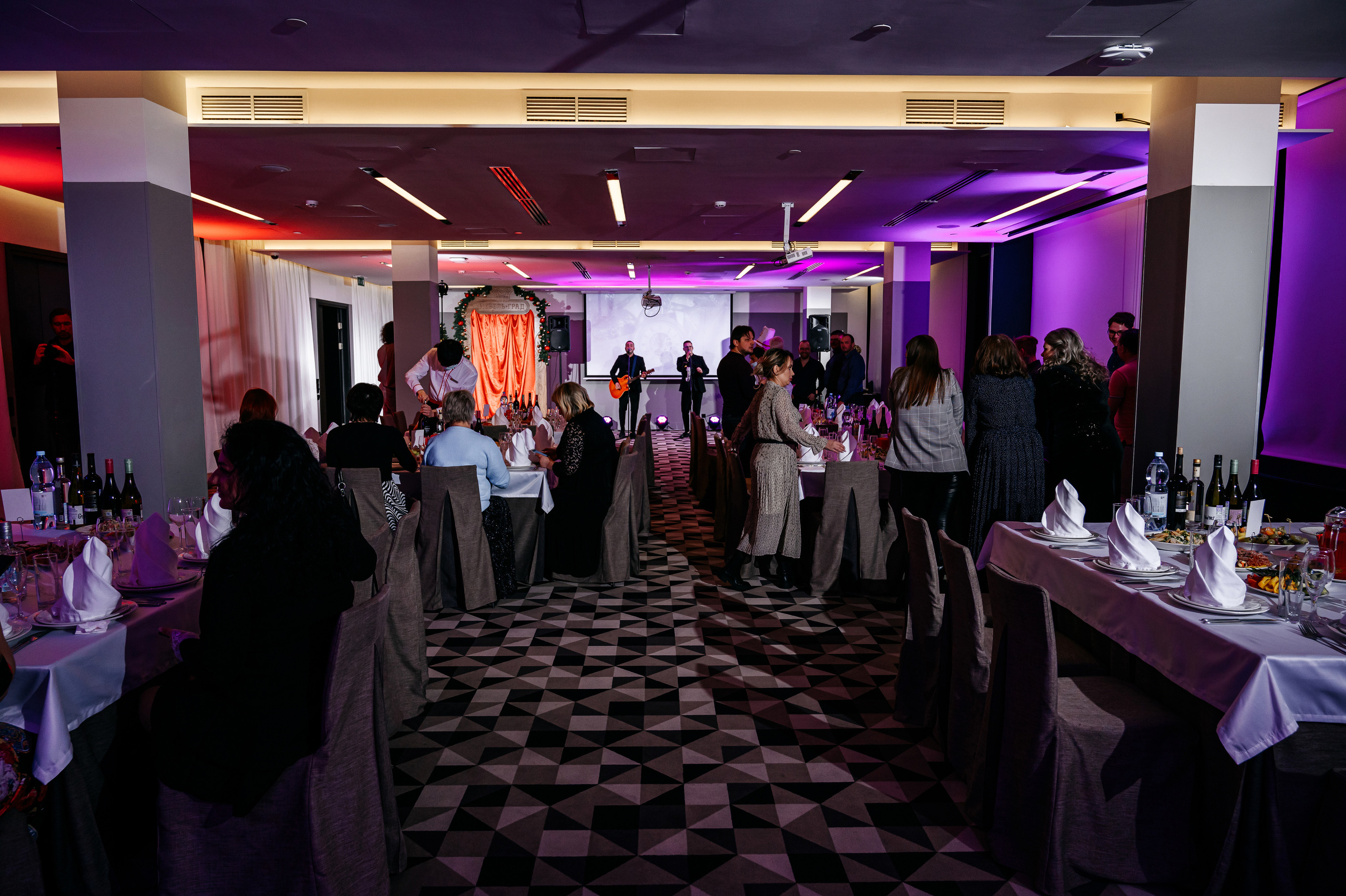 Корпоратив МебельГрад. Фотограф Владивосток. Игорь Кирсанов