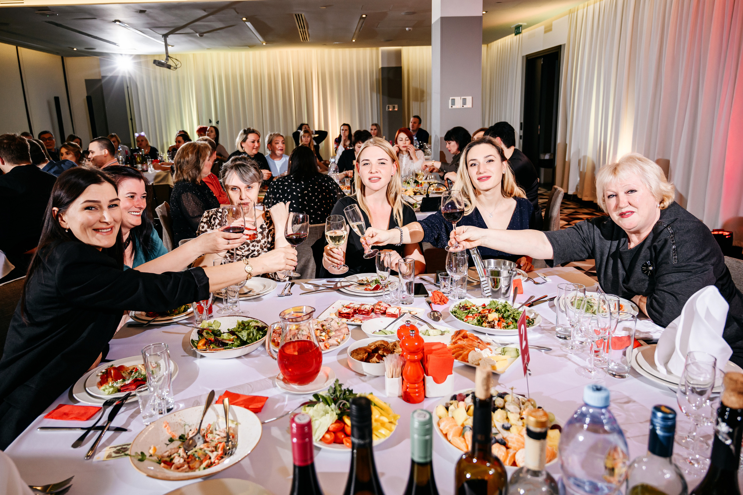 Корпоратив МебельГрад. Фотограф Владивосток. Игорь Кирсанов