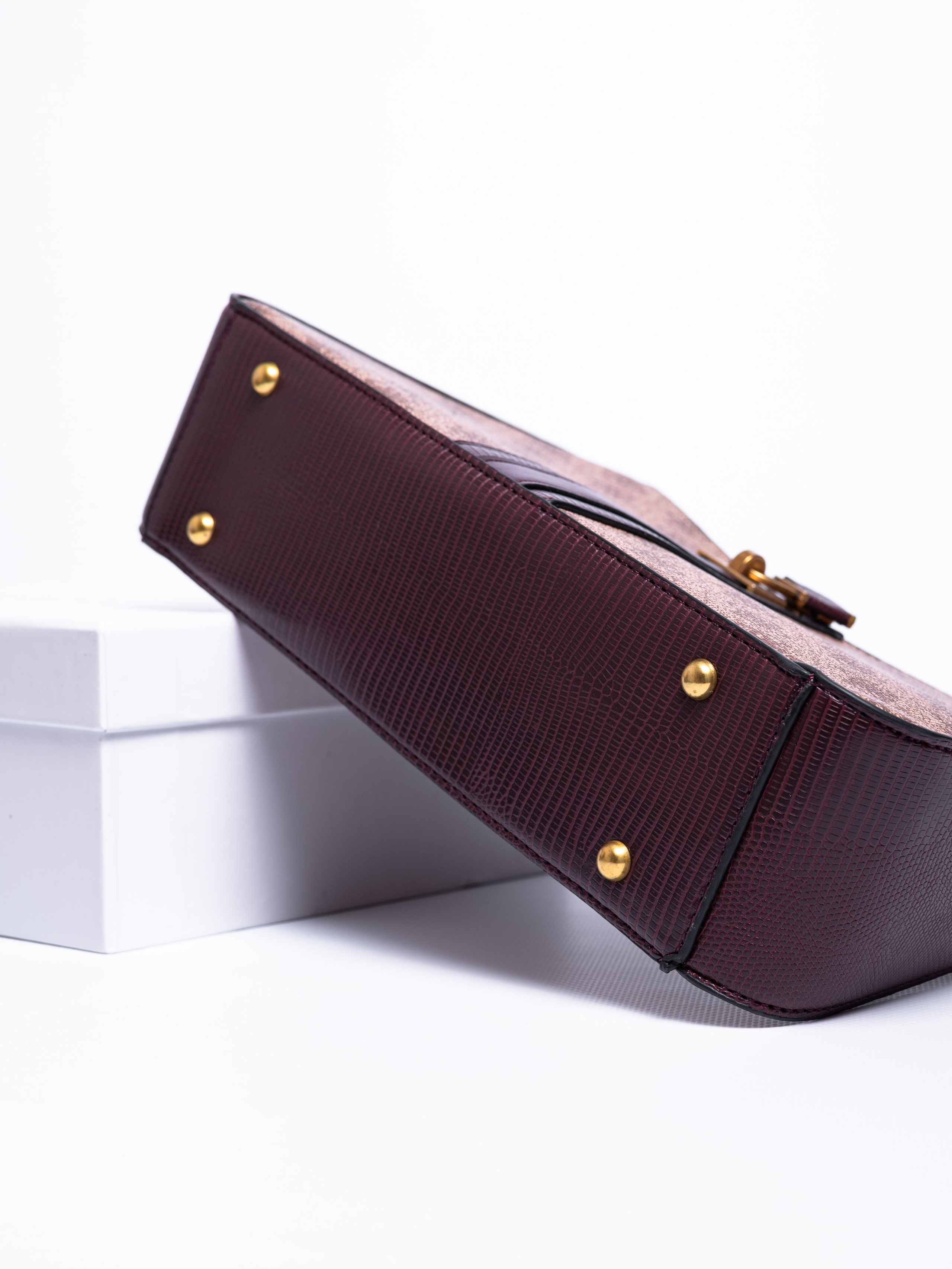 Сумки. Предметный фотограф, фото для маркетплейсов Пятигорск, КМВ