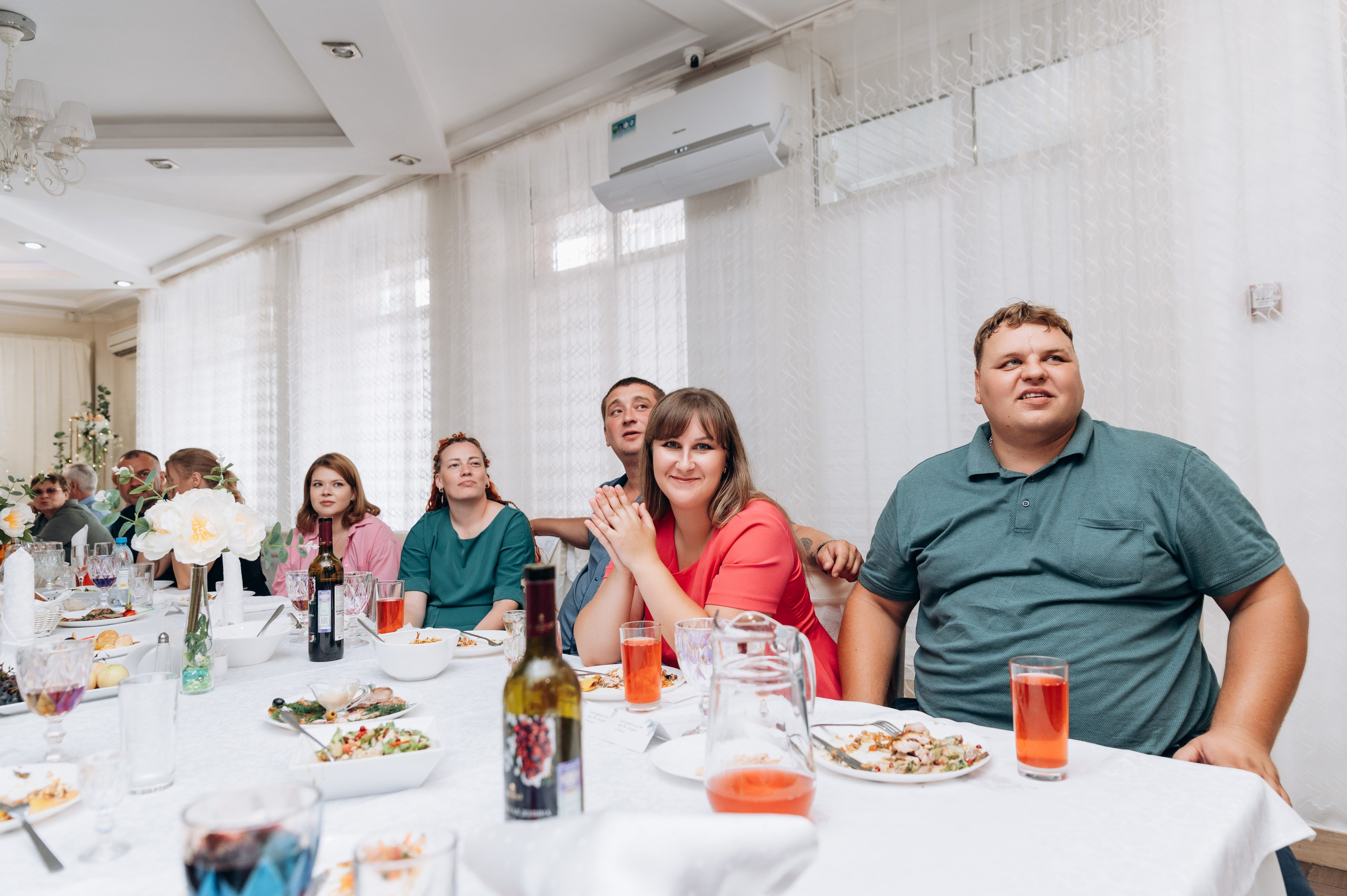 Прогулка, регистрация, банкет. Фотограф в Новосибирске