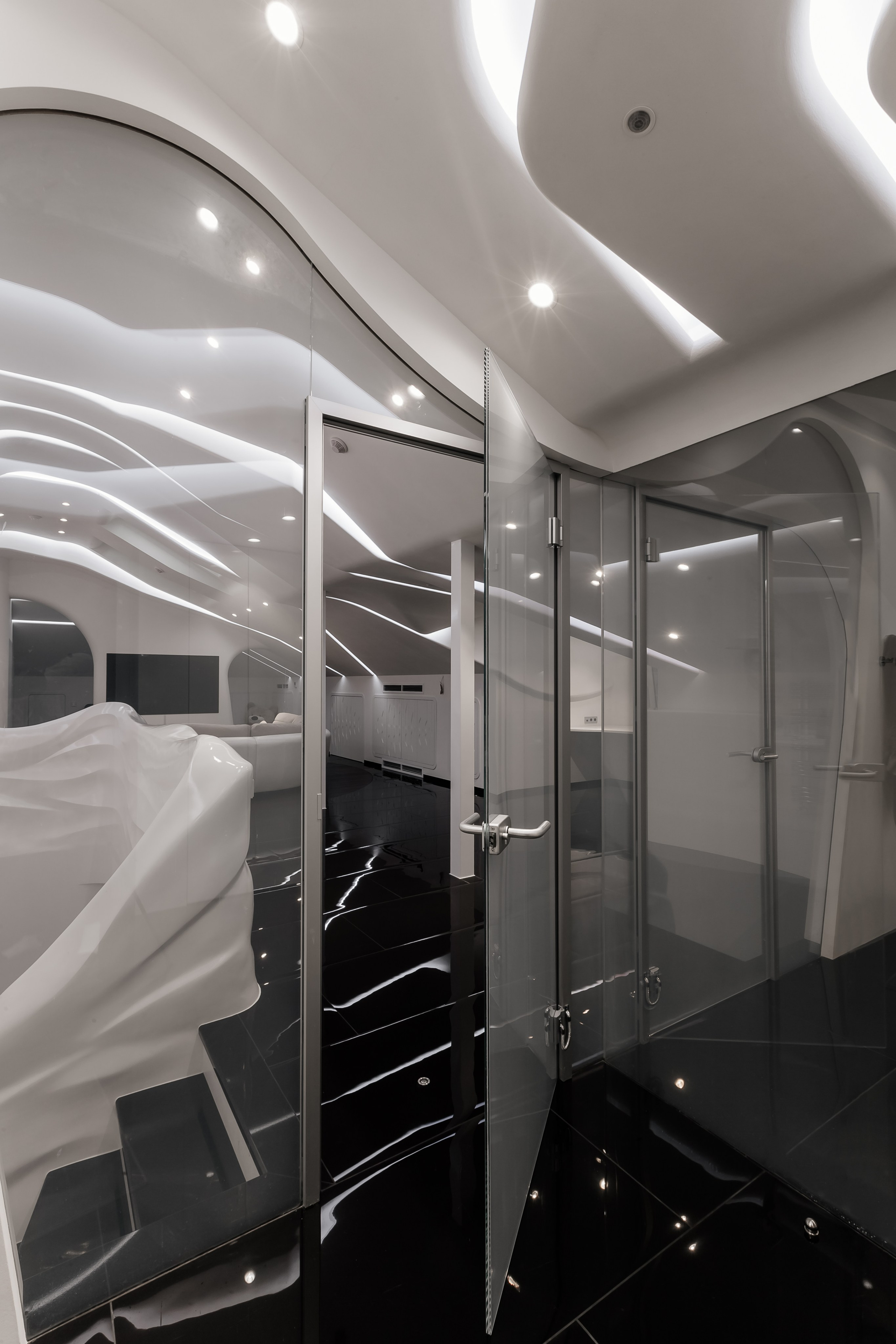 Частный дом остекление Frameless. Профессиональный фотограф Инесса Новикова в Москве