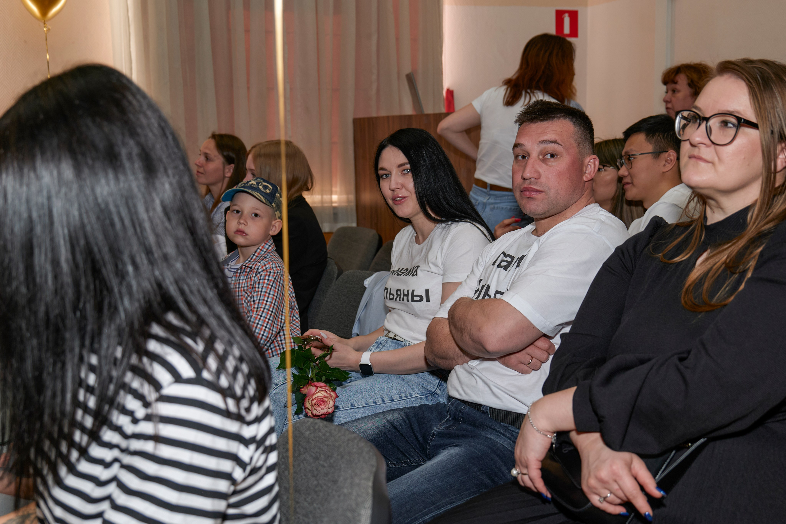 Последний звонок школа 1413. Детский и семейный фотограф г. Москва Оксана Катаджи