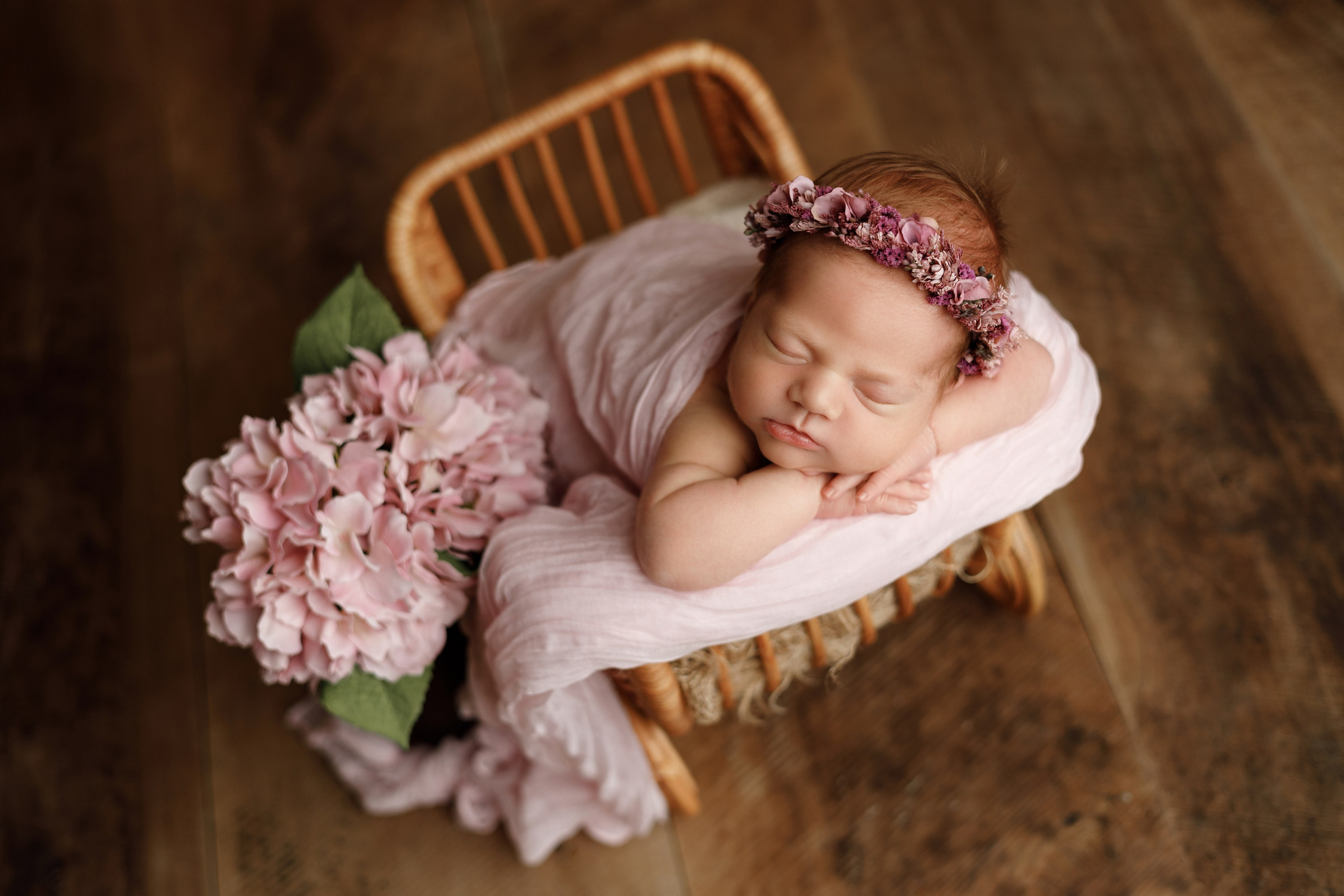 Новорожденные. Алена. Профессиональная детская и семейная фотостудия в Краснодаре