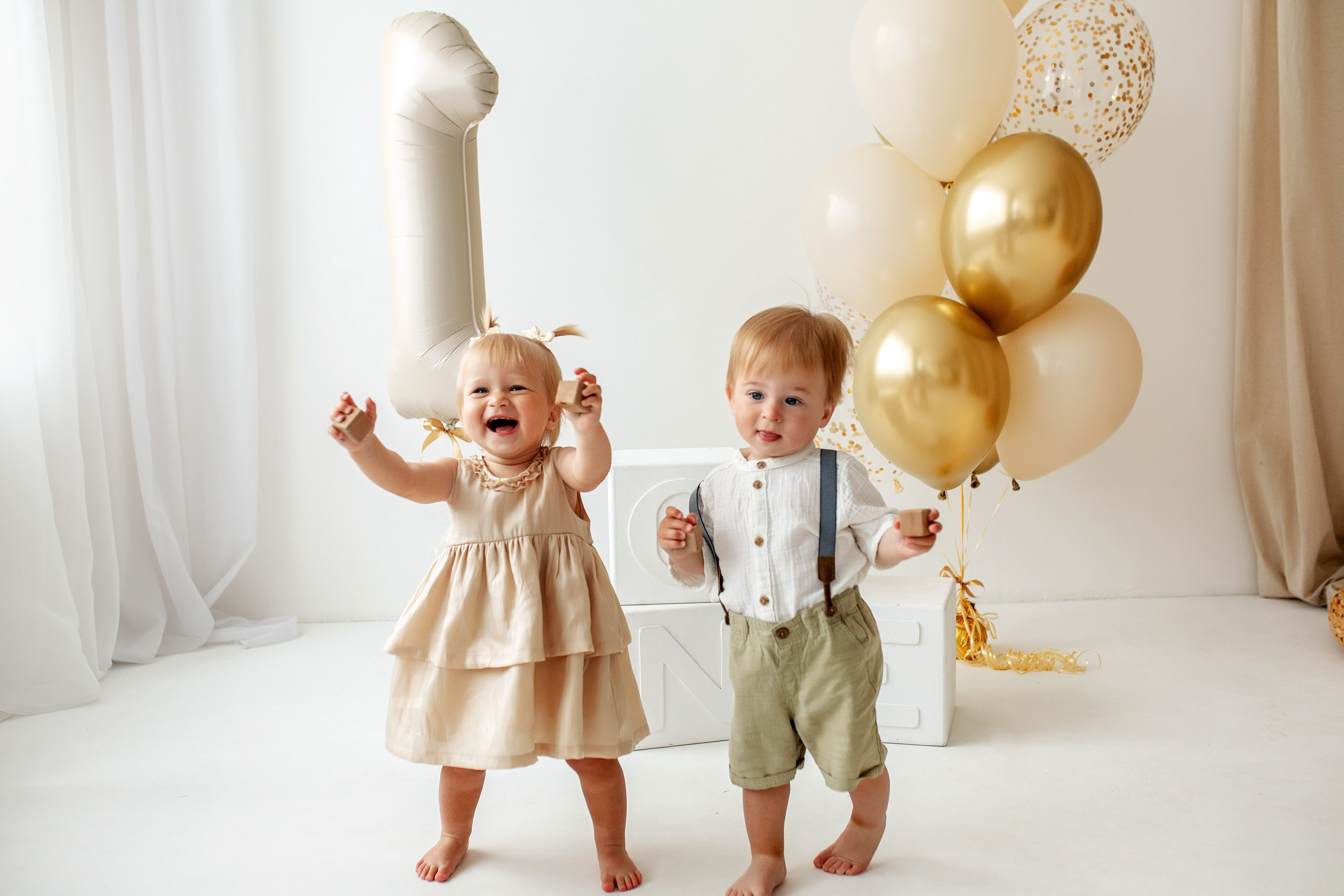 ВАРЯ и ИЛЬЯ 1 год. Фотограф новорожденных Оксана Полевская