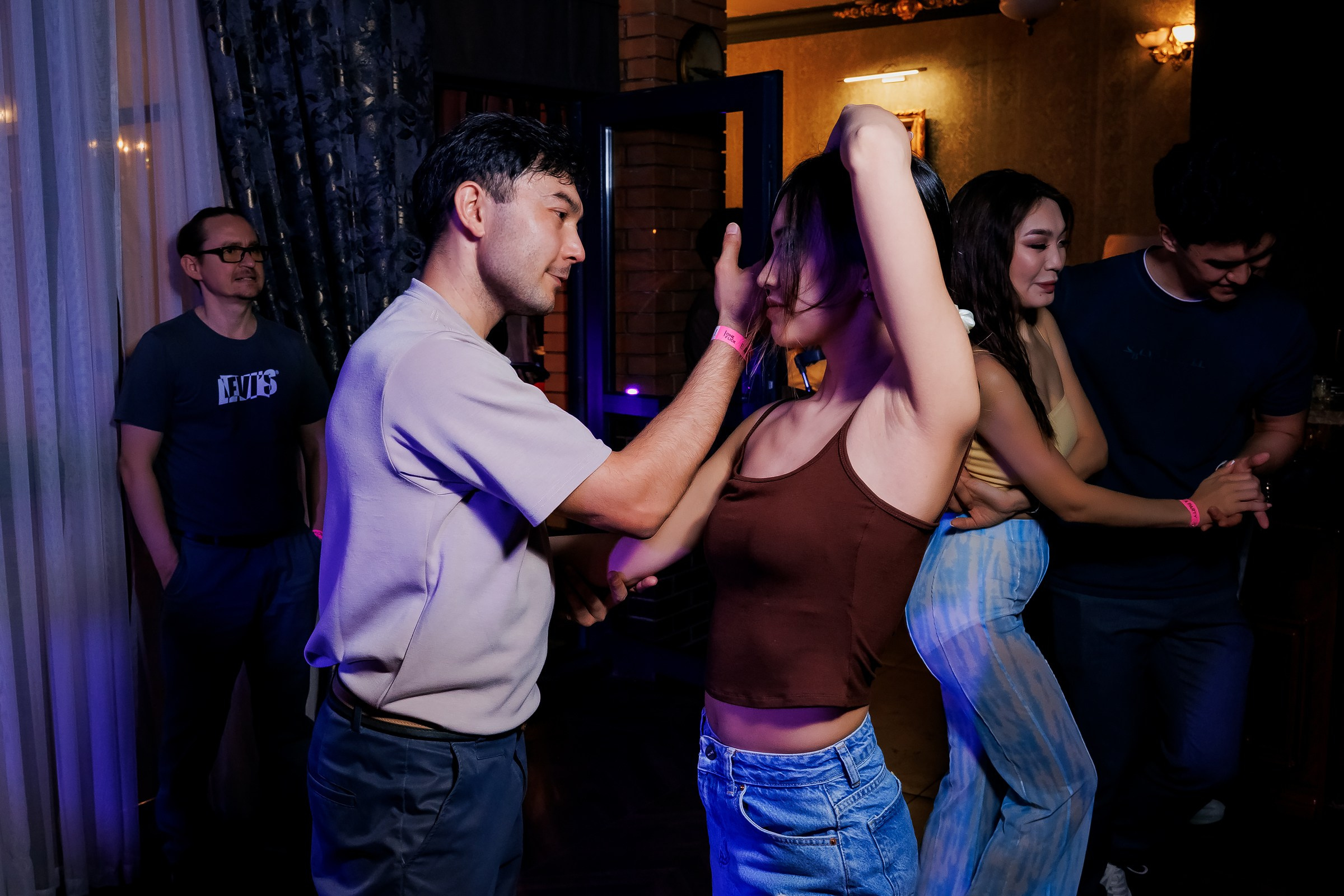 Bachata party. Репортажный фотограф в Алматы Каюпов Сержан