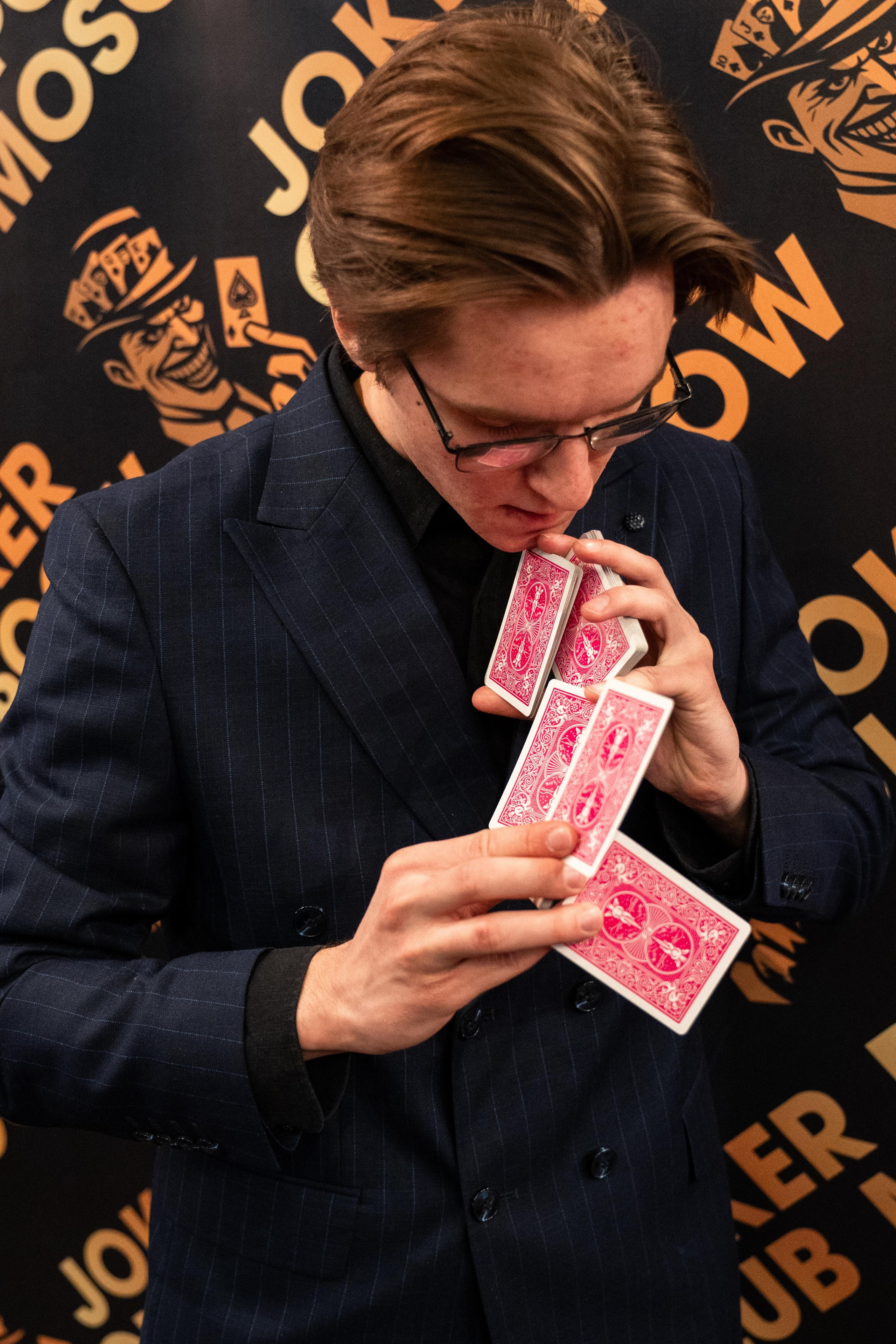 Joker Poker Club 01.03.2026. Коммерческий и художественный фотограф и видеограф в Москве Арсений Тургенев