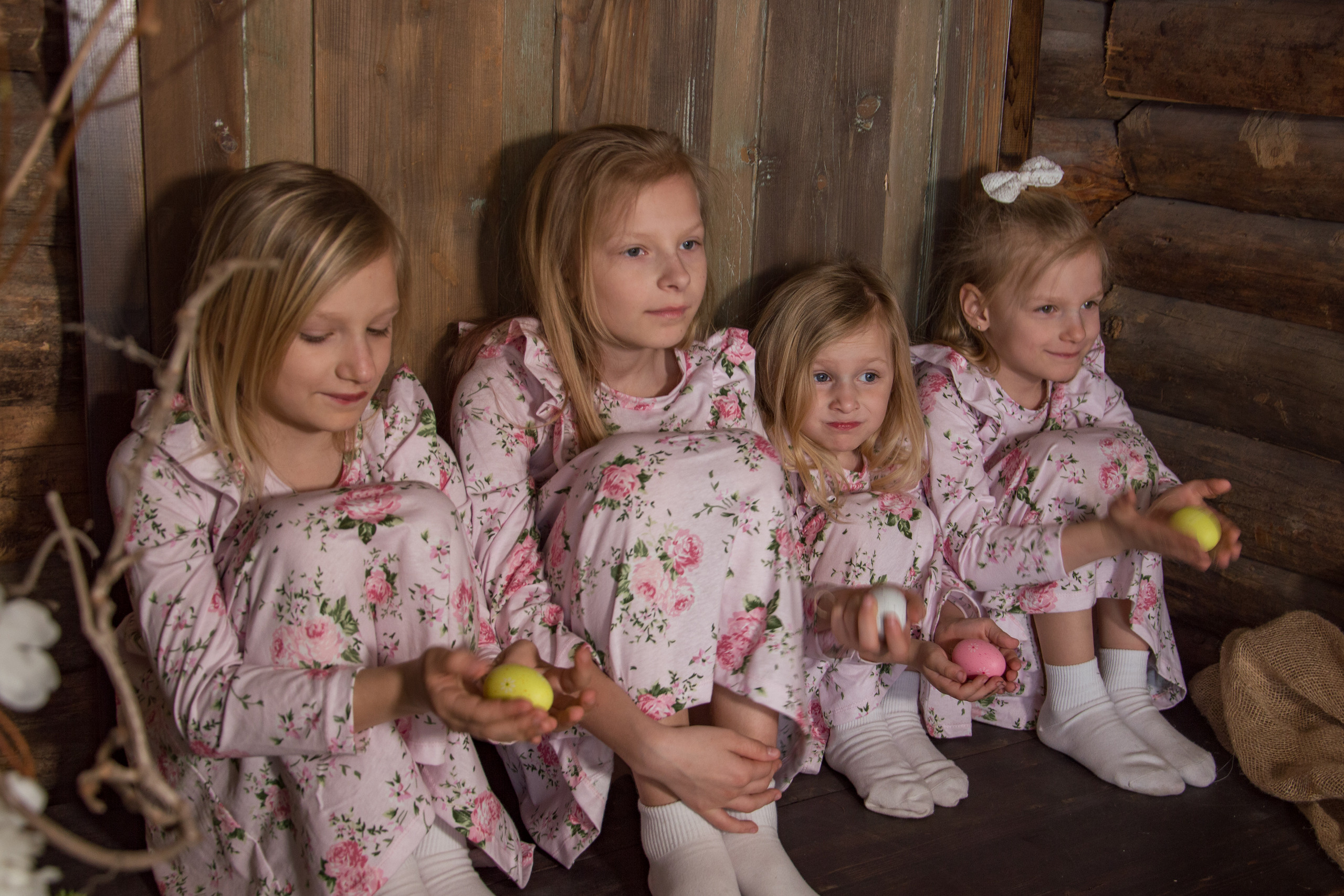 Пасха для сестричек