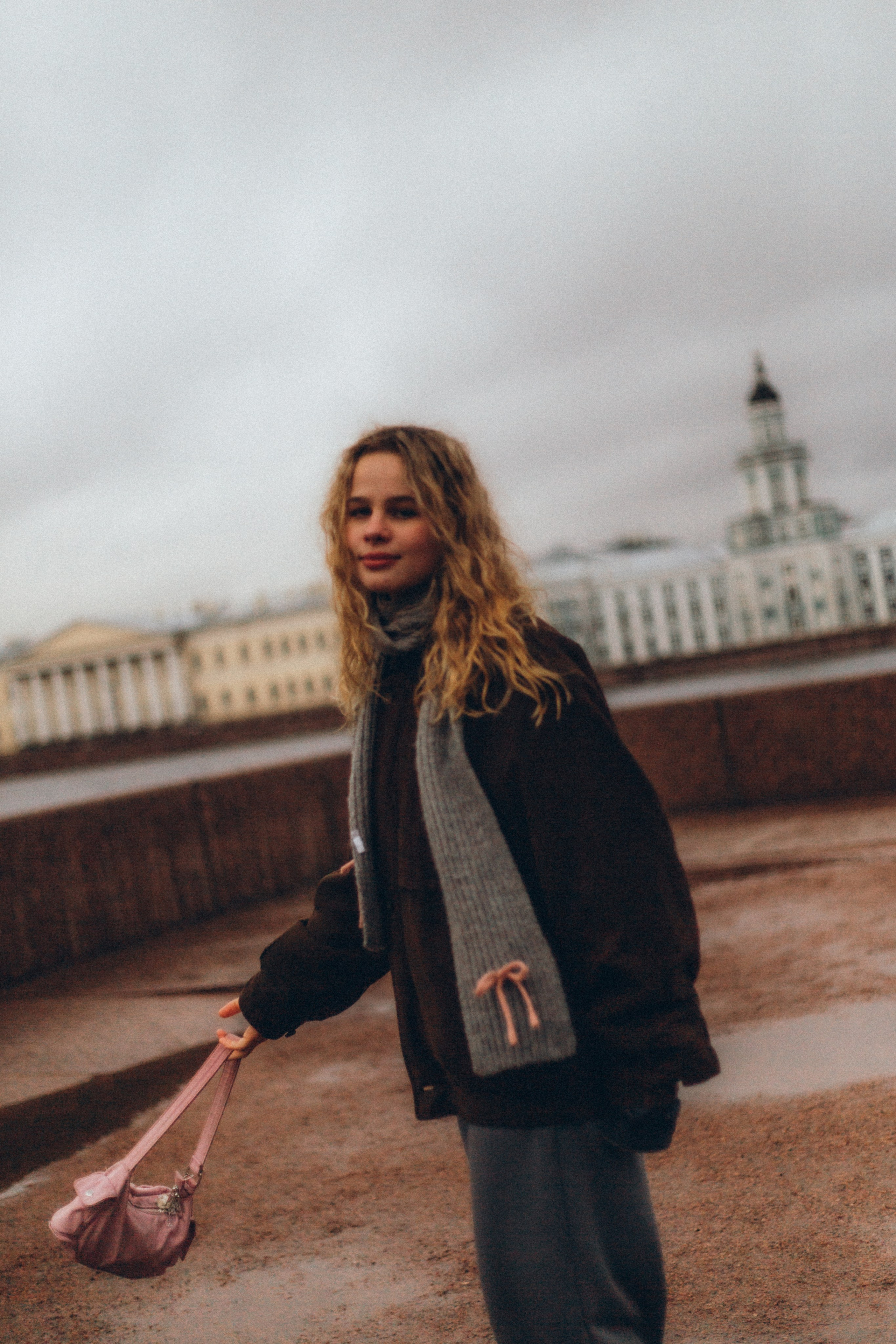 Лиза осенняя прогулка по Питеру. Фотограф Санкт-Петербург Князева Елизавета