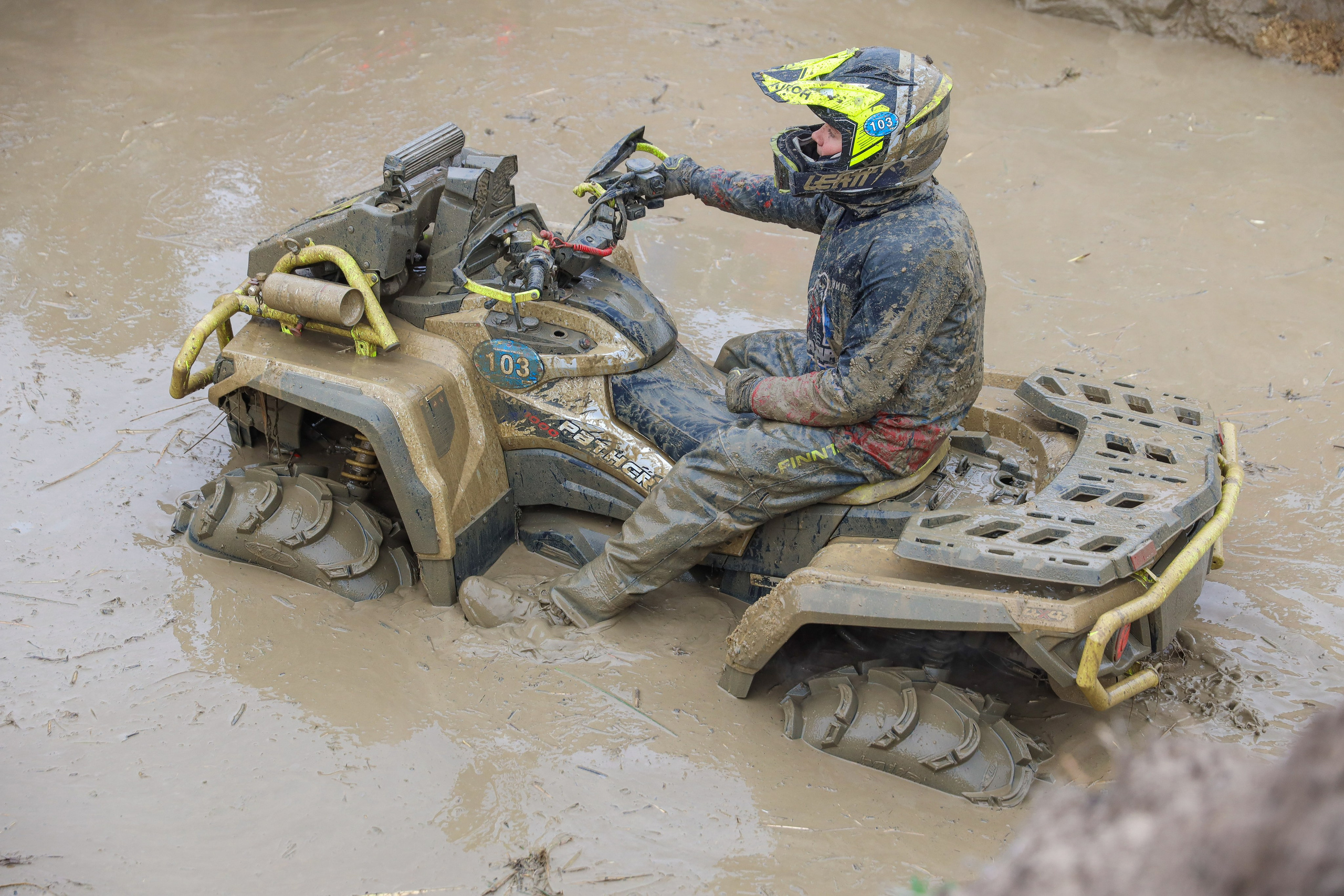 Гонки на квадроциклах Грязевое кольцо. Спортивный фотограф в Самаре