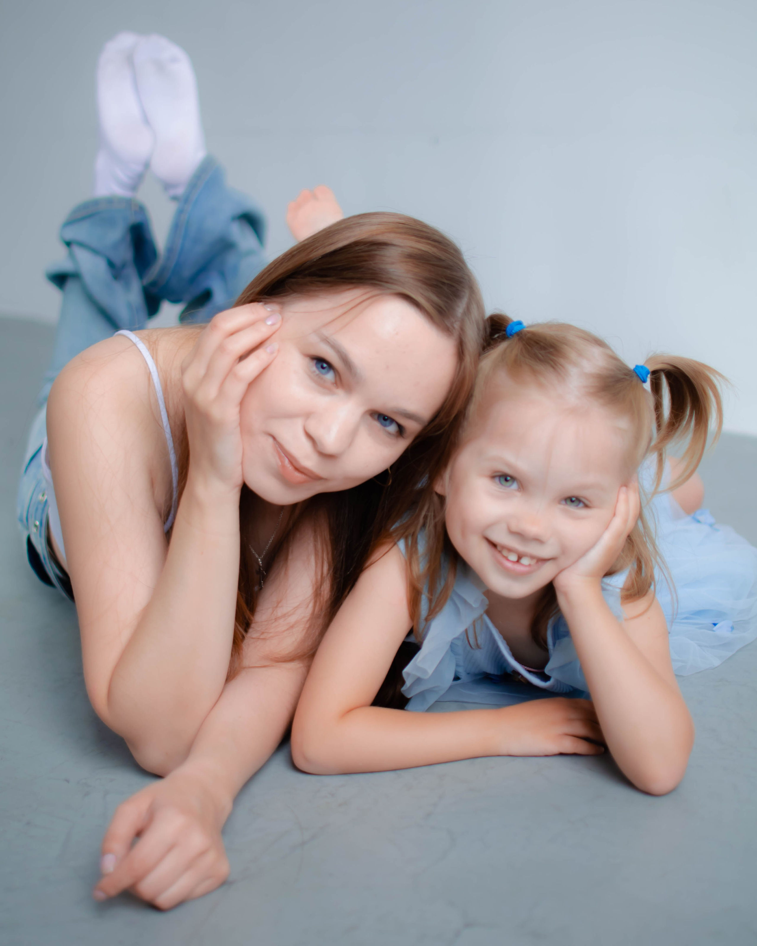 Мама с дочкой в студии. Семейный фотограф в Нижнем Новгороде Бацманова Дарья