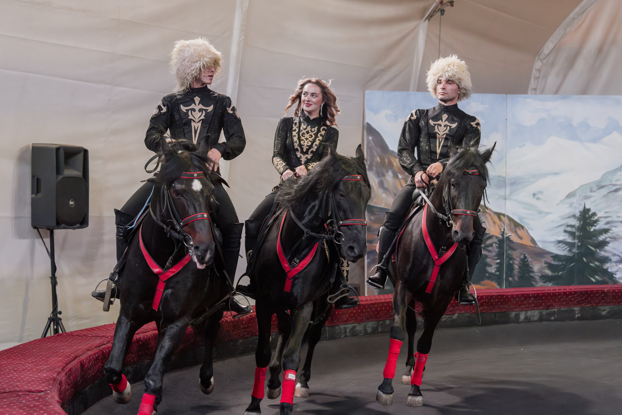 Конный театр «Нарты». Репортажный фотограф в Красной Поляне и Сочи Павлюченко Екатерина