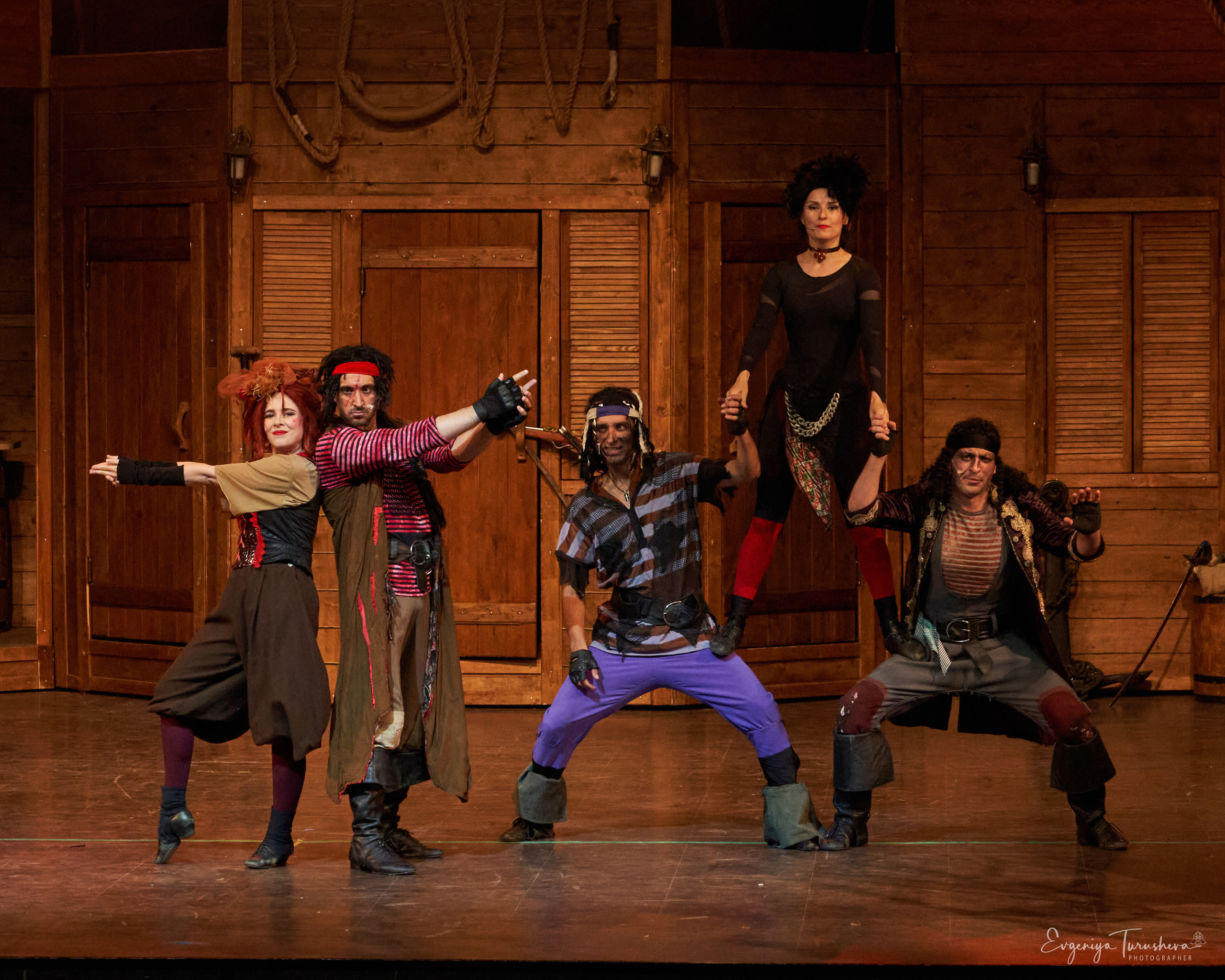 «Остров сокровищ» (4 августа 2022, Цирк Чудес). Фотограф Евгения Турушева