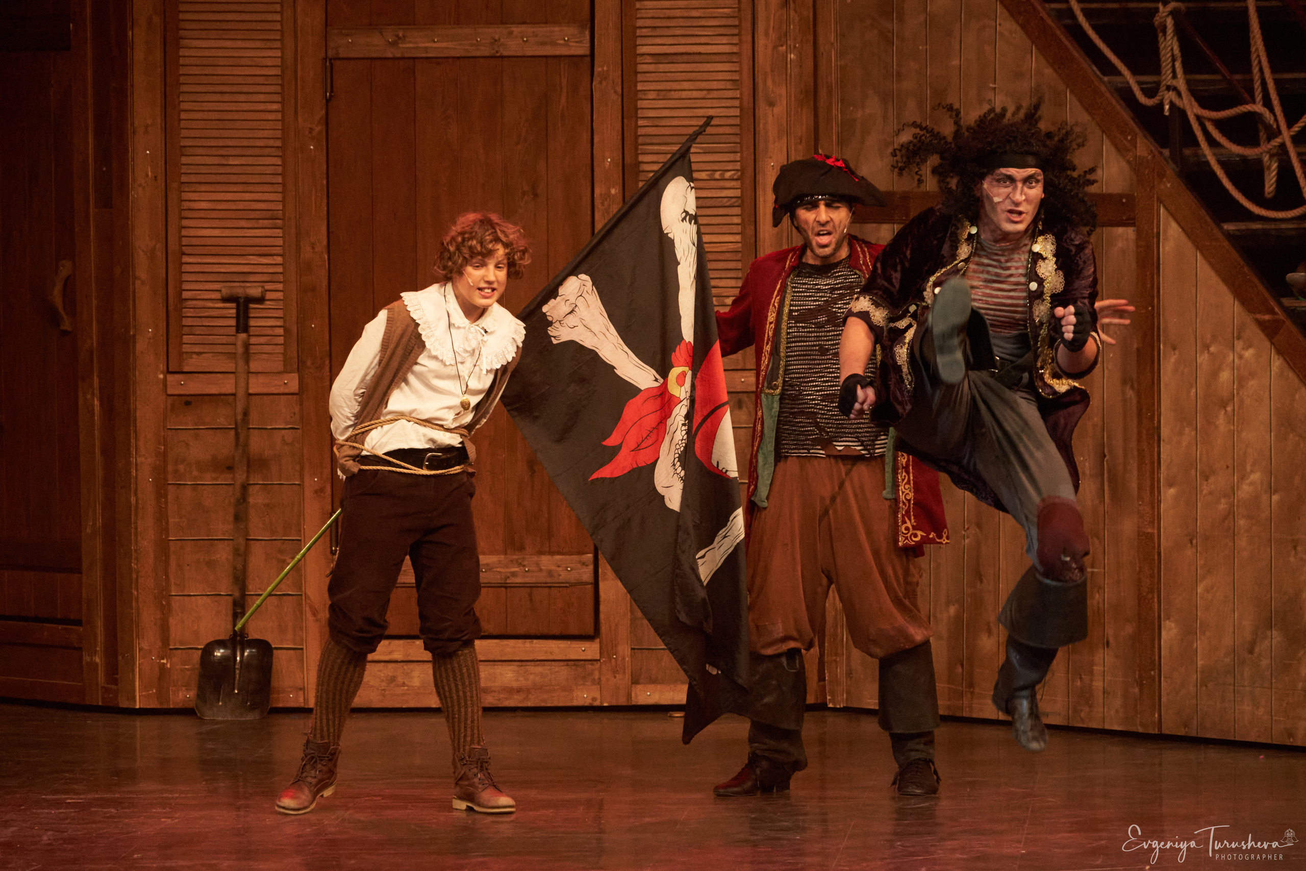 «Остров сокровищ» (4 августа 2022, Цирк Чудес). Фотограф Евгения Турушева