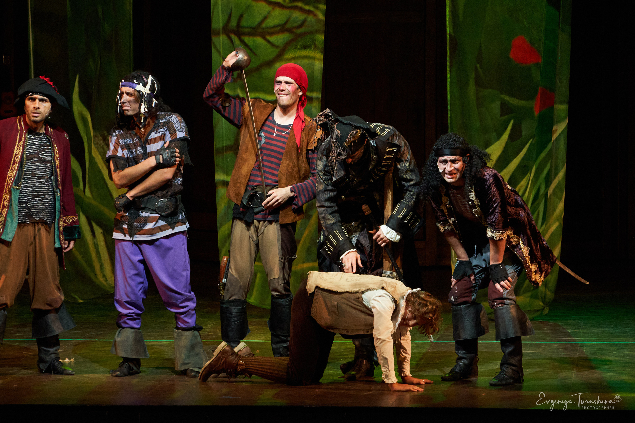 «Остров сокровищ» (4 августа 2022, Цирк Чудес). Фотограф Евгения Турушева
