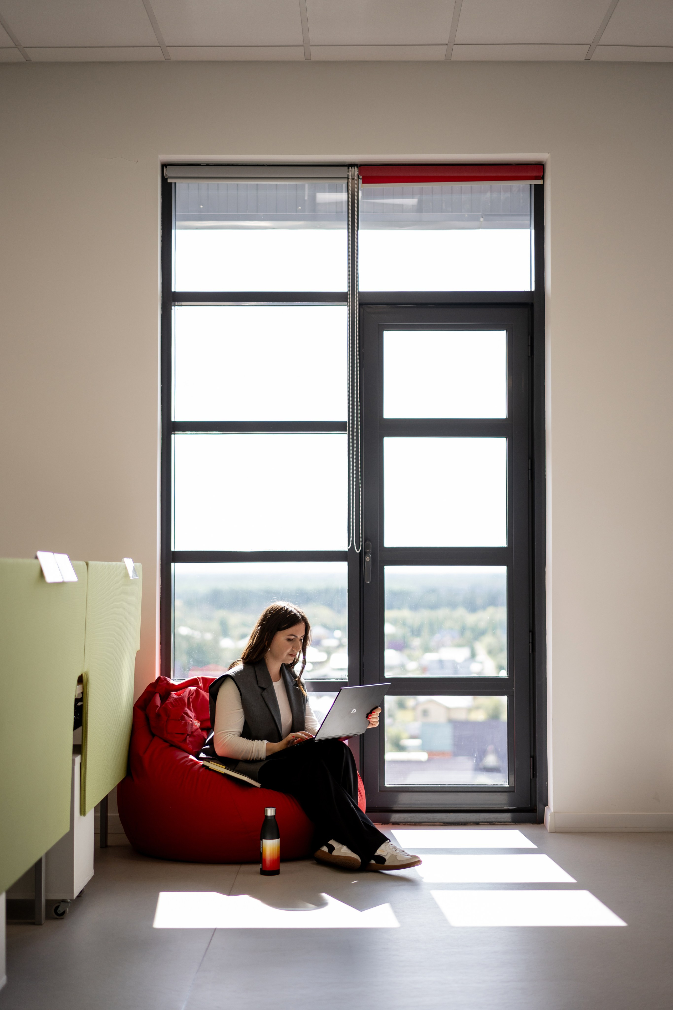 Постановочная портретная фотосъемка. Продакшн для девелопмента и реального сектора