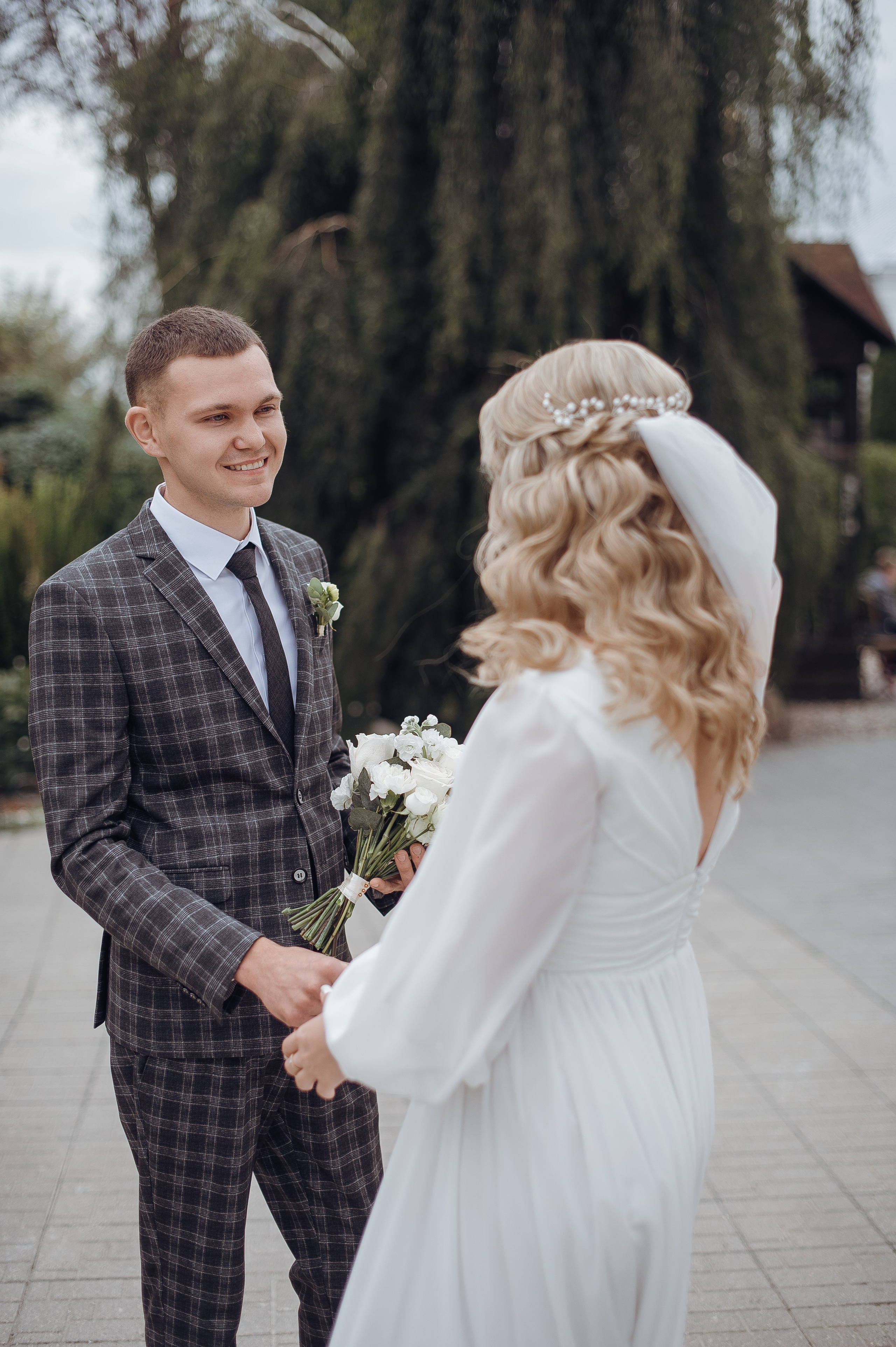Тёплым осенним днём Николай и Наталья. Свадебный фотограф в Ярославле Денис Медоваров