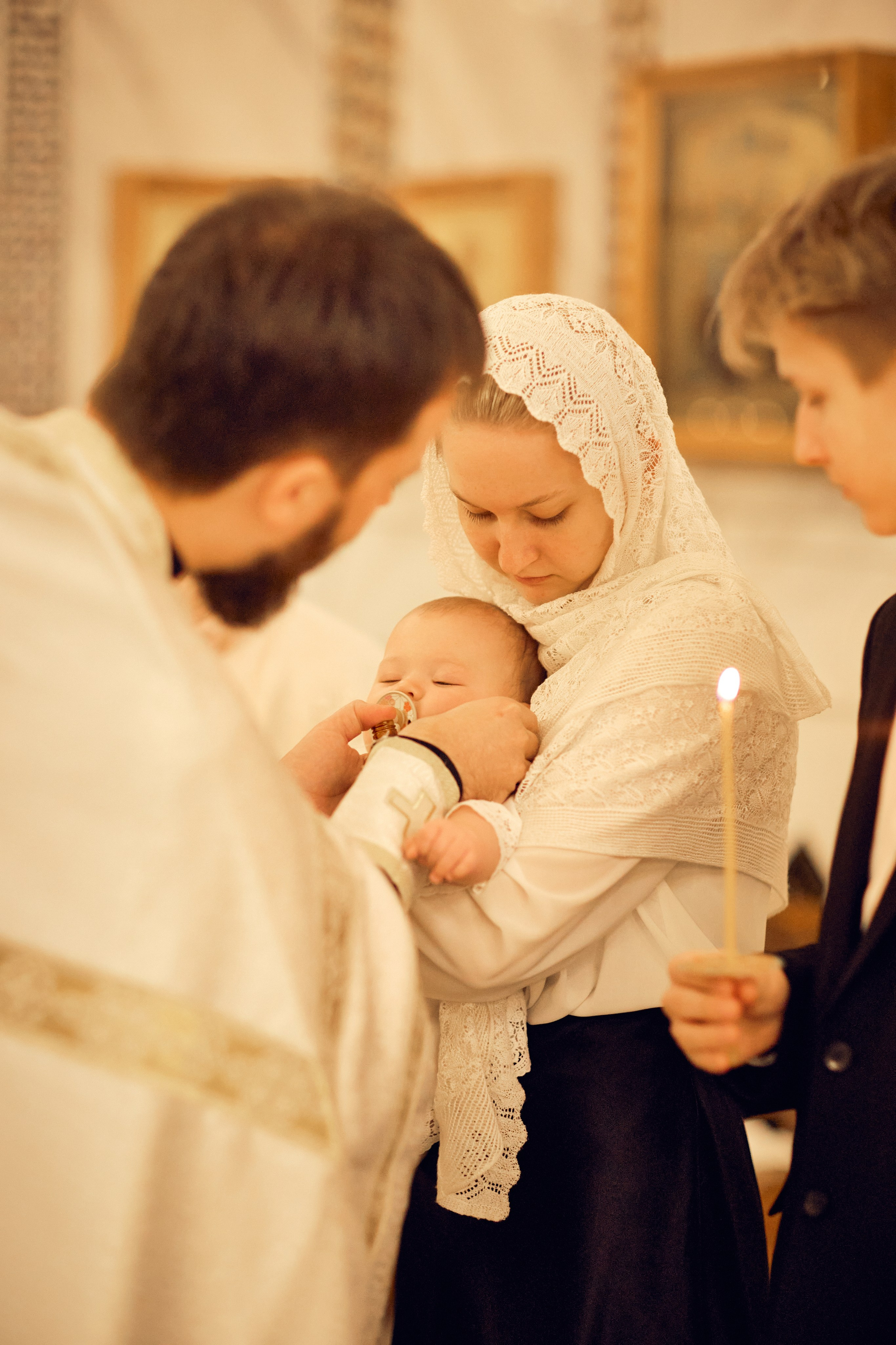 Таинство Крещения. Фотограф Москва|Ясенево Яна Новокрещенных