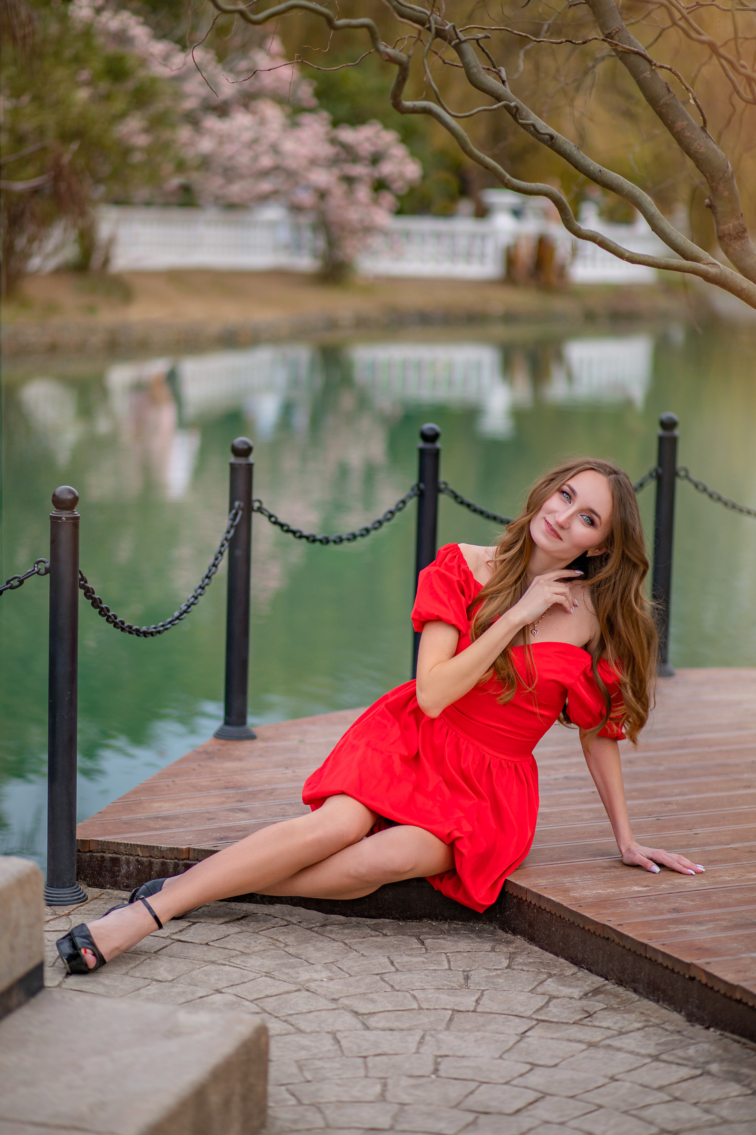 Эльвина. Магнолия. Парк Южные Культуры. Фотограф Москва. Семейные и индивидуальные фотосессии в Москве