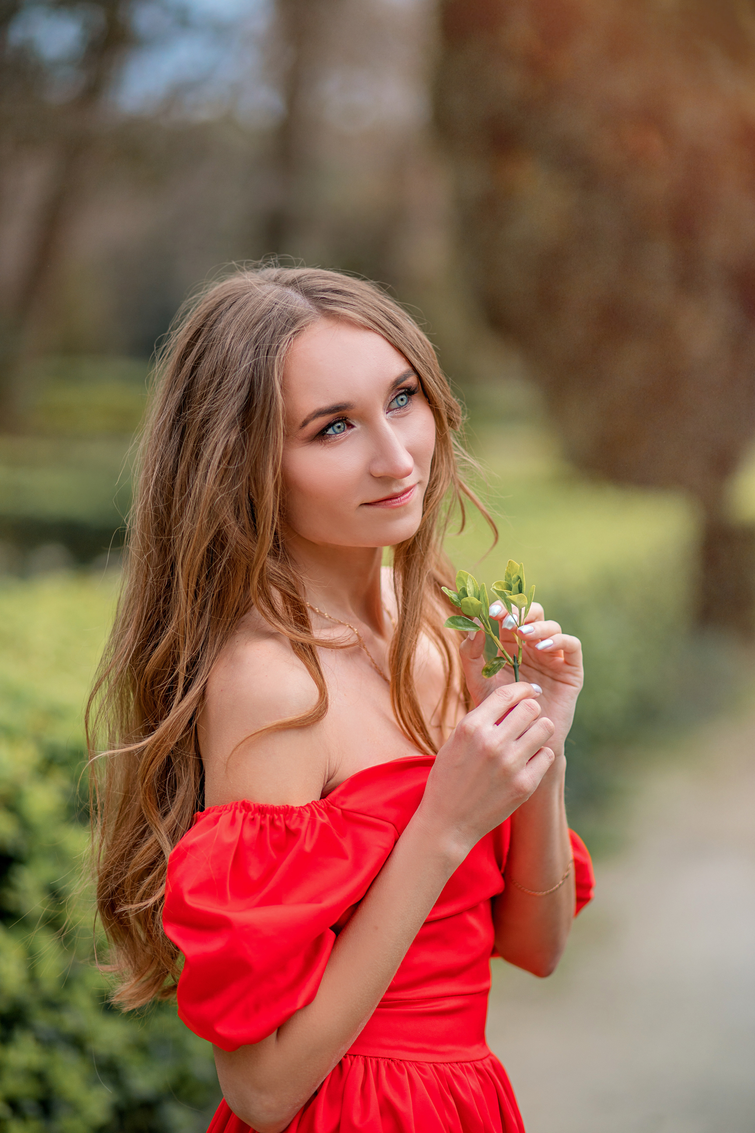 Эльвина. Магнолия. Парк Южные Культуры. Фотограф Москва. Семейные и индивидуальные фотосессии в Москве