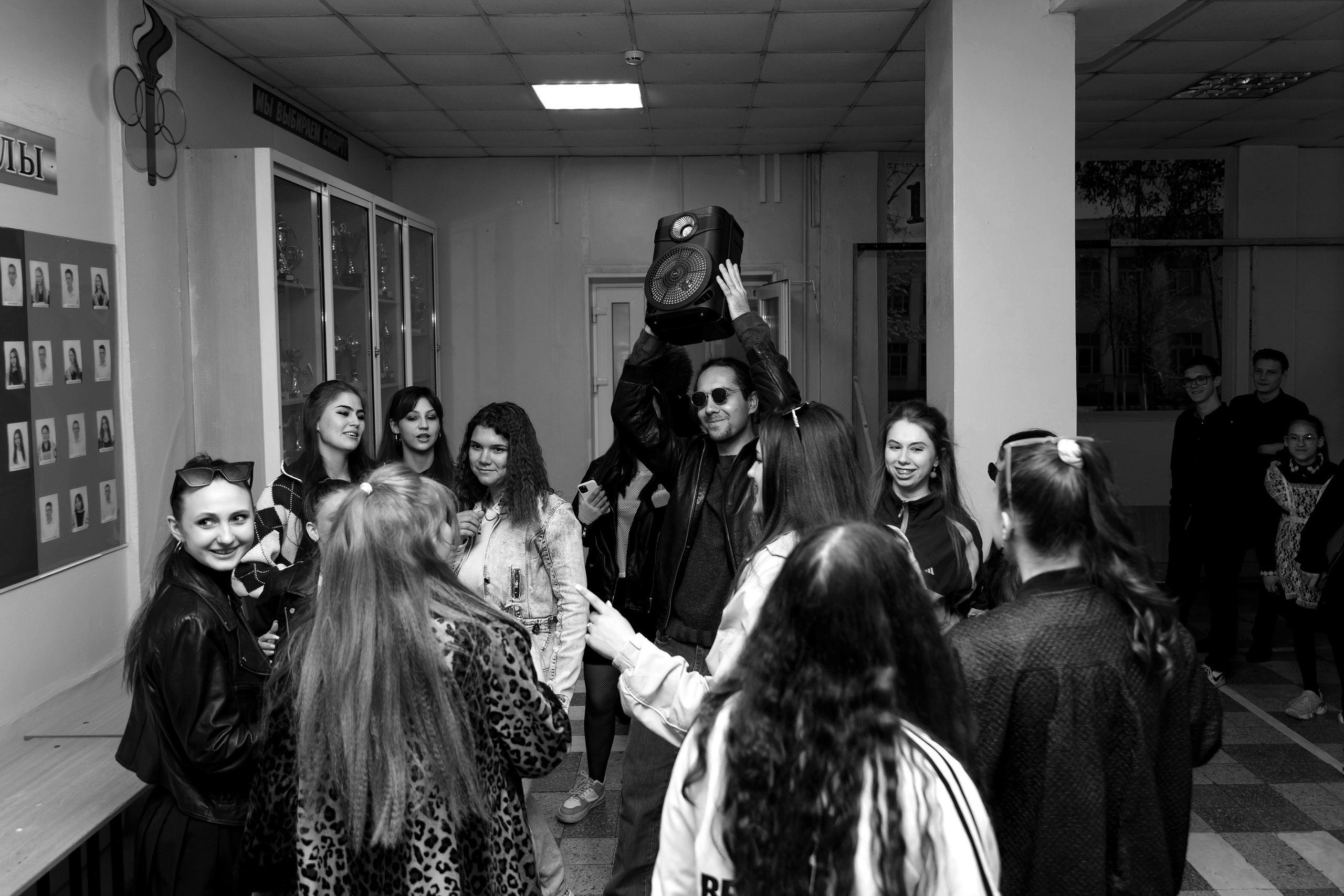 11 класс день не послушания в школе. Фотограф Любовь Корниенко, Примоский край