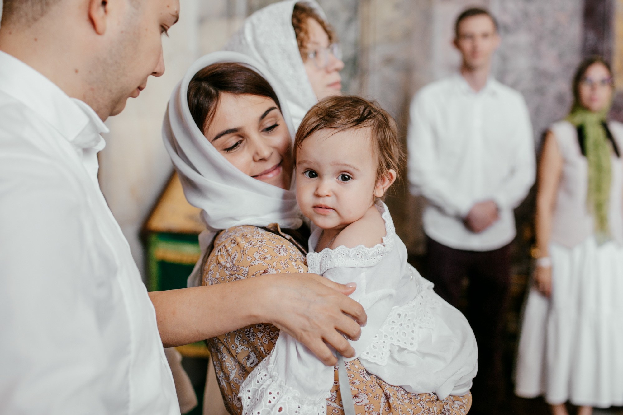 Крещение ребенка в Исаакиевском соборе СПб. Фотограф крещение венчание в Петербурге! Помогает подобрать храм и посоветовал душевного батюшку в СПб