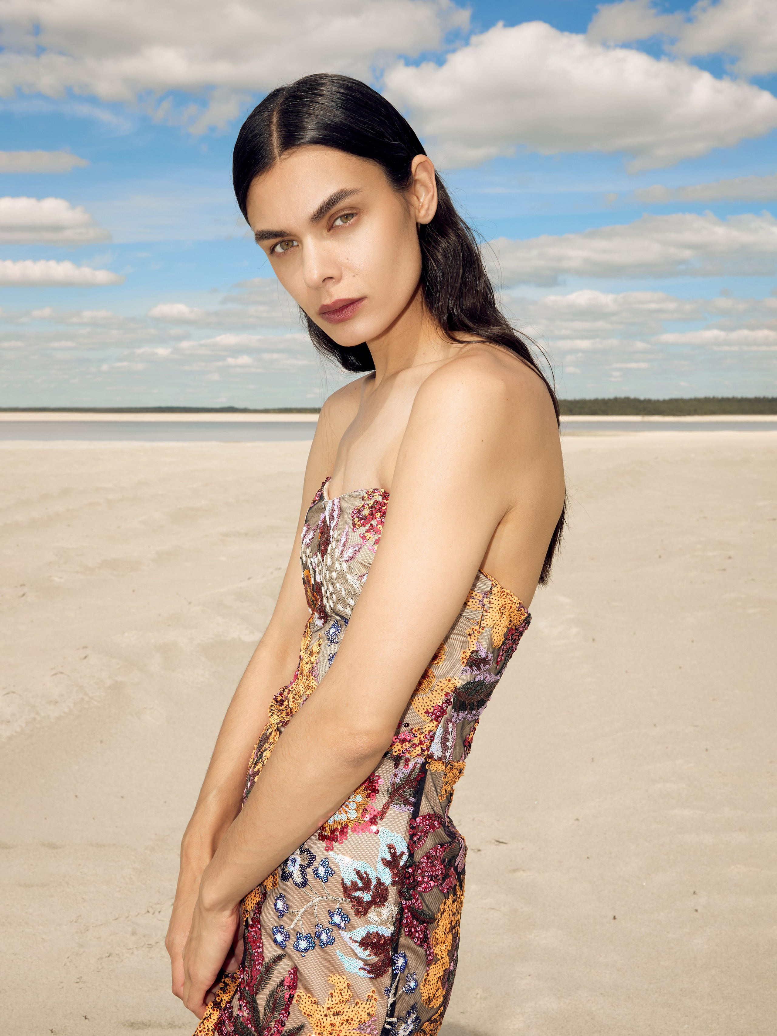 Арт-fashion фотосъёмка «Пески – pt. 2» от Полины Юриной: эстетика песчаных текстур, стиль и вдохновение для брендов и портфолио. Юрина Полина, фотограф из Екатеринбурга