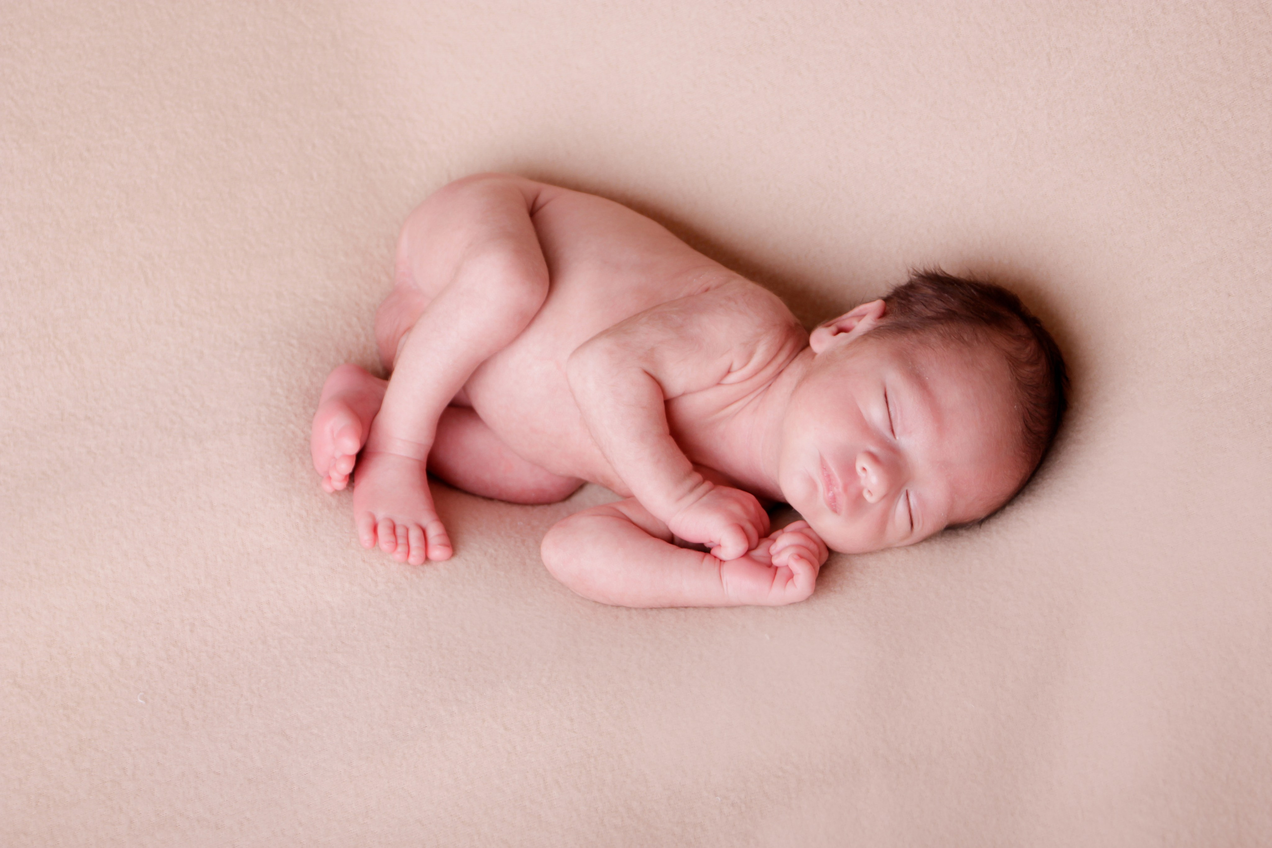 Ньюборн съёмка в студии. Семейный и Детский фотограф в Краснодаре Дарья Насаченко