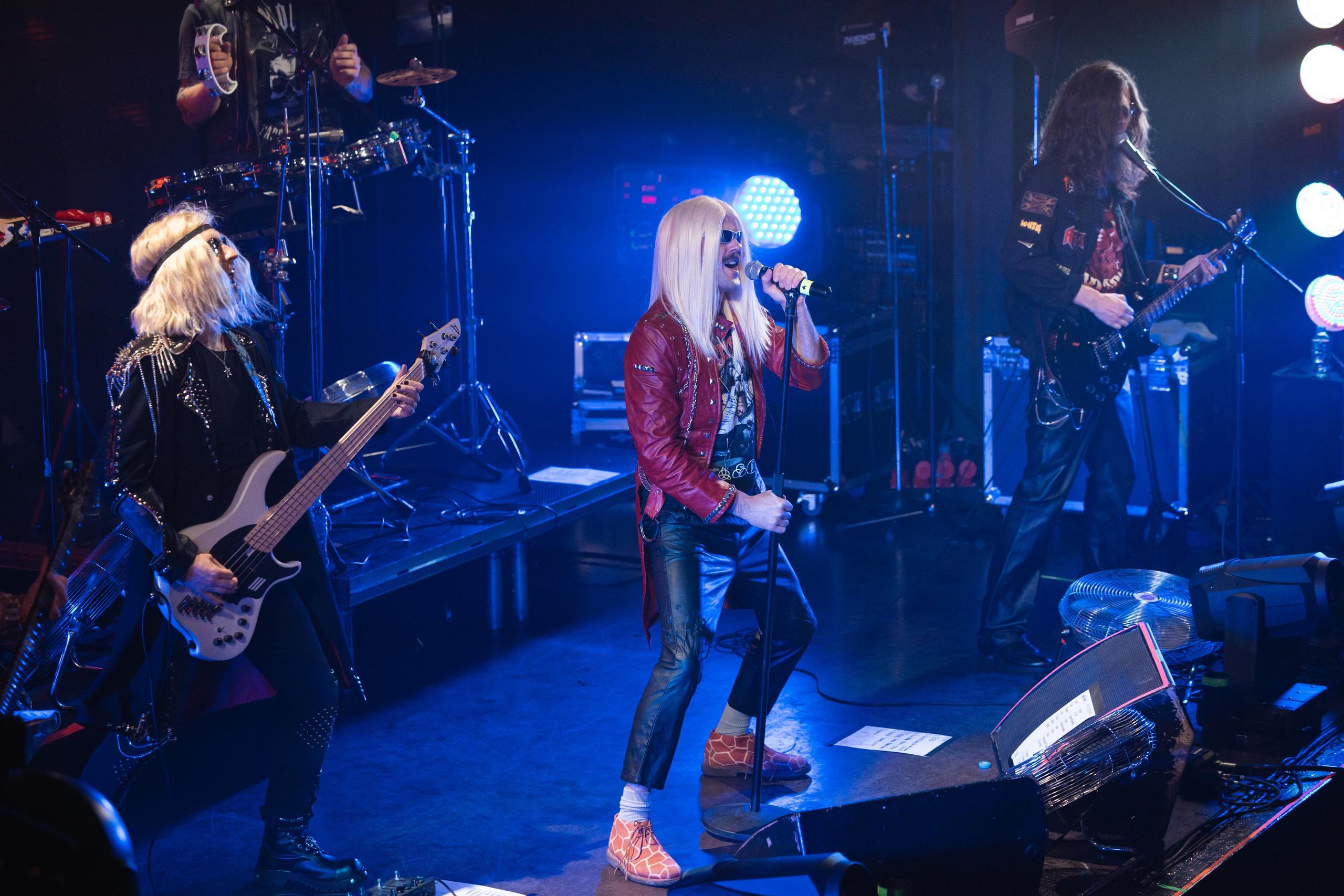 БАГРОВЫЙ ФАНТОМАС. MARIA SOKOLOVA