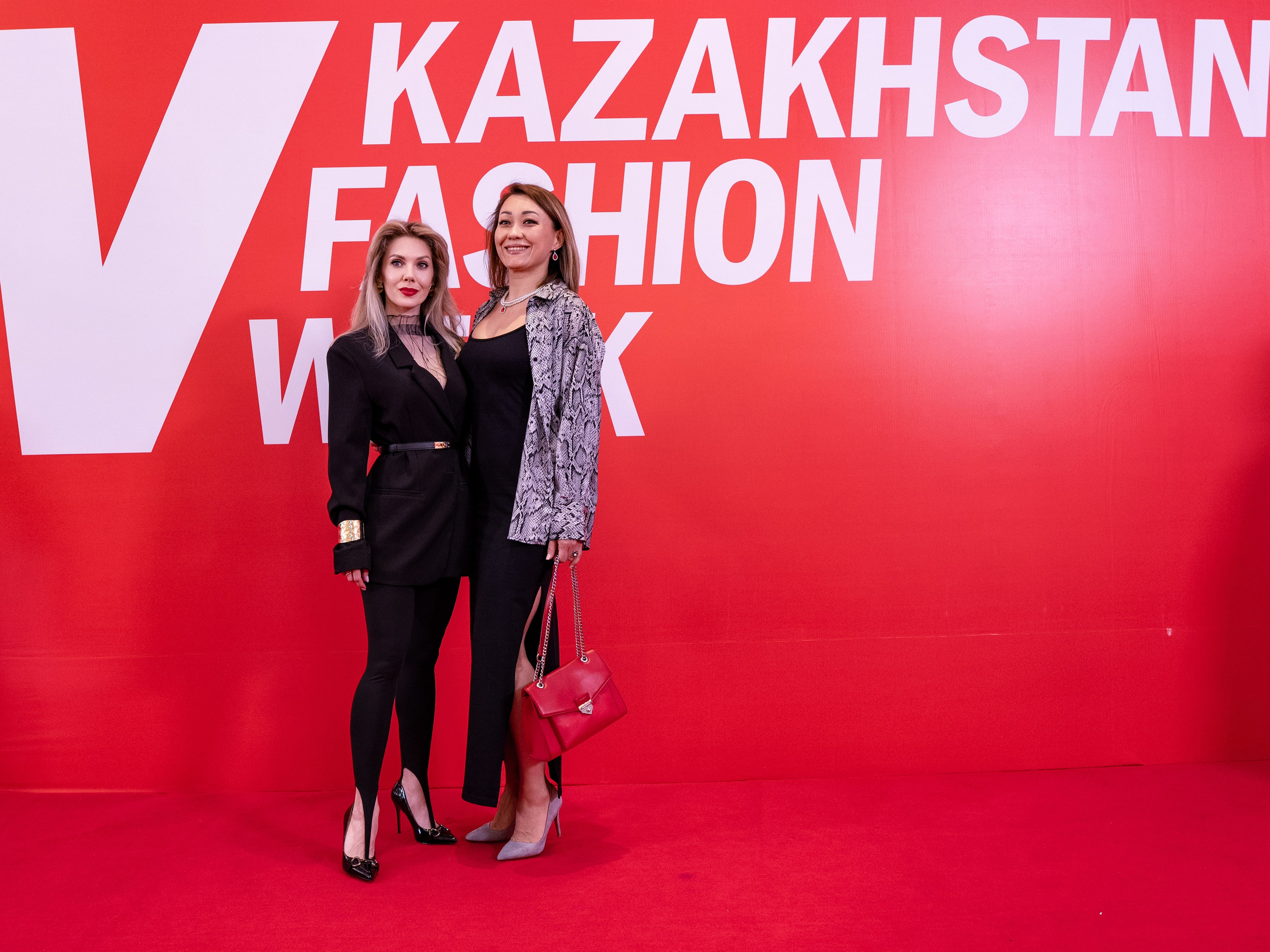 Backstage Day 1. Сайт Алматинского НЮ АРТ, будуар и фэшн фотографа Дениса Карпенко