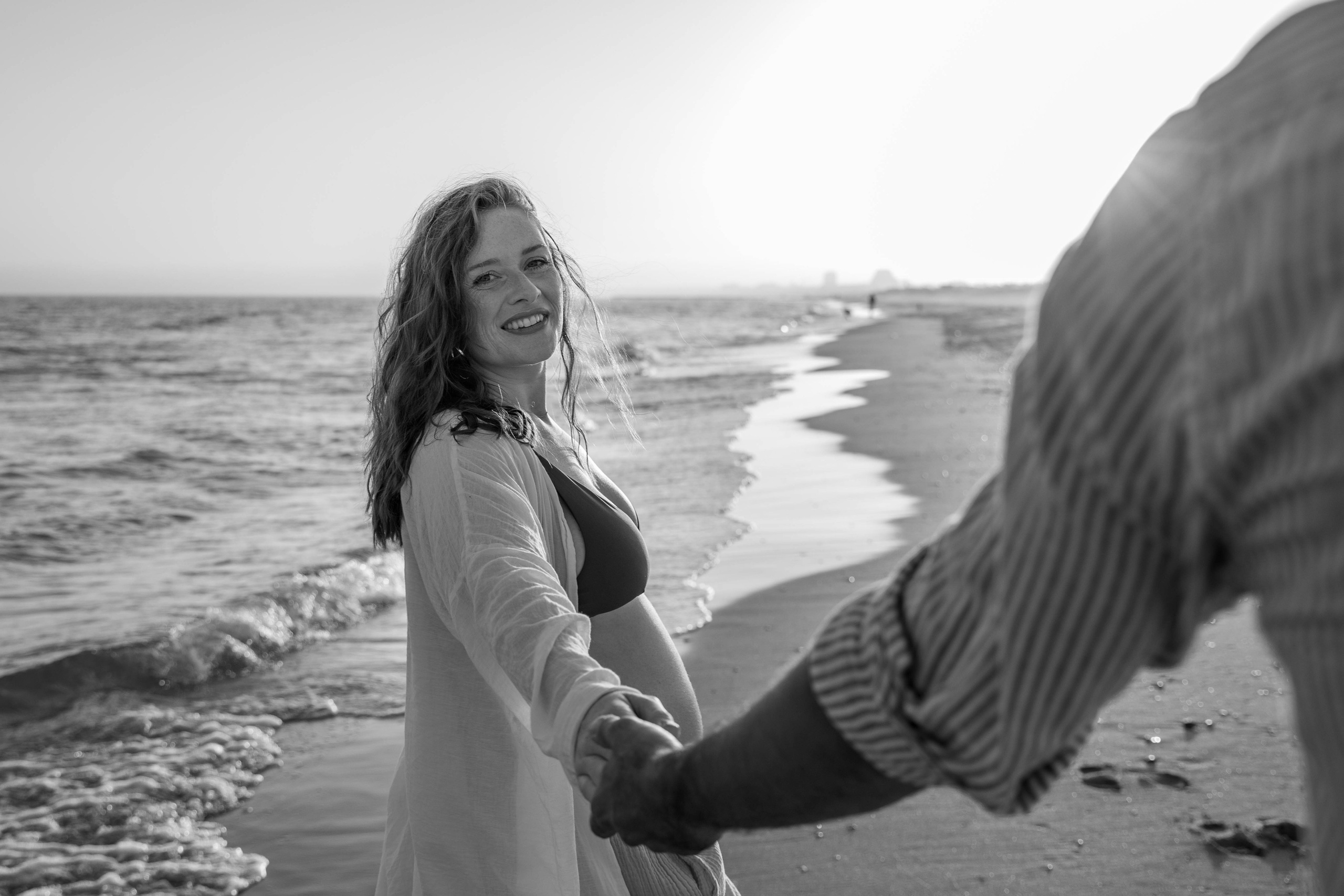 An Ocean of Love and Anticipation. Professional Photographer in Portugal. Oksana Lomnova