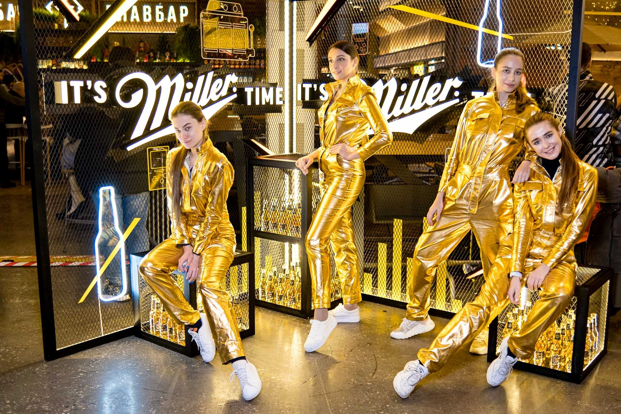 Miller x Клава Кока. Депо Москва. Репортажный фотограф Денис Тихомиров. Москва