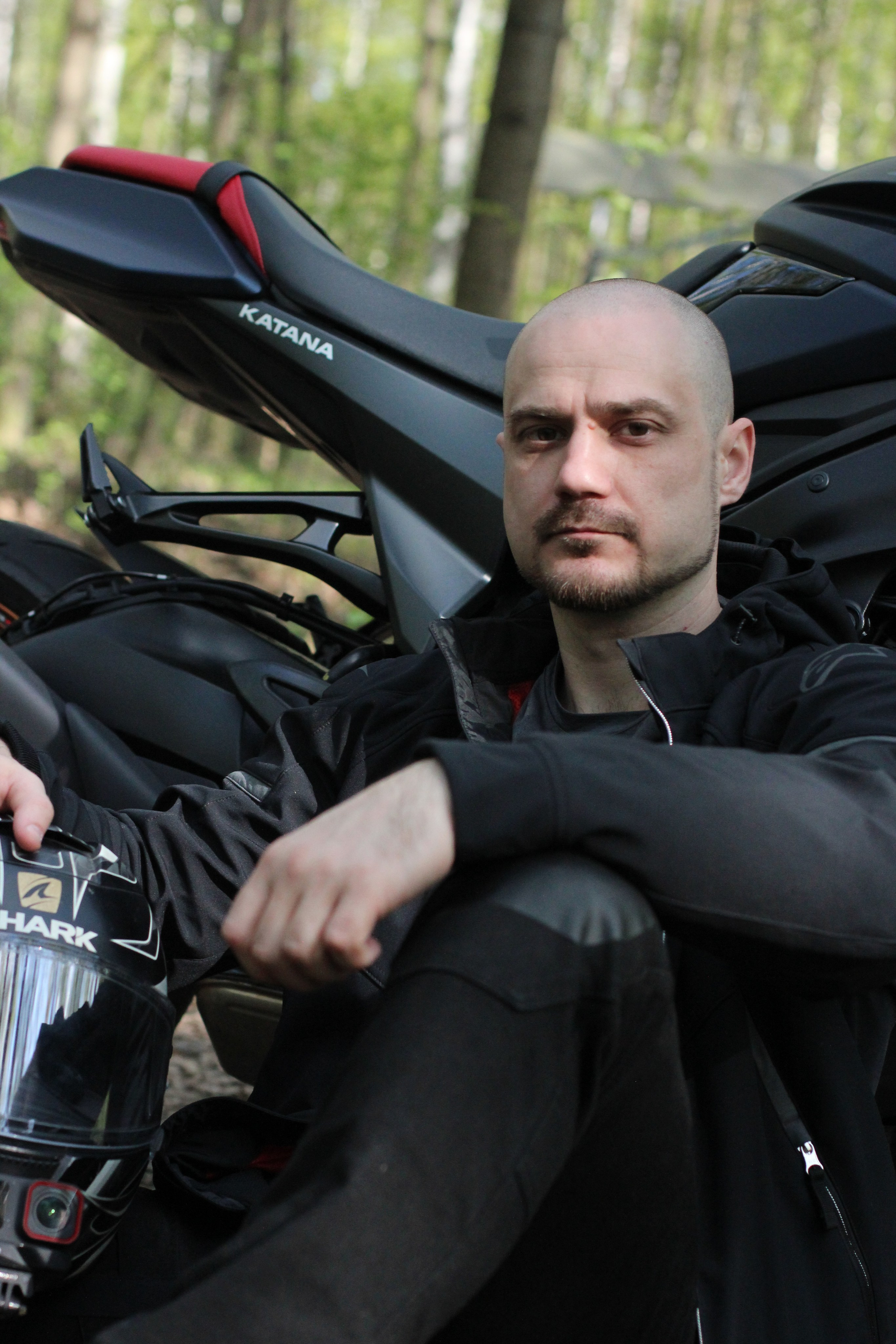 Алексей и мотоцикл 🏍️, парк Сокольники. Ваш личный фотограф в Москве Мила