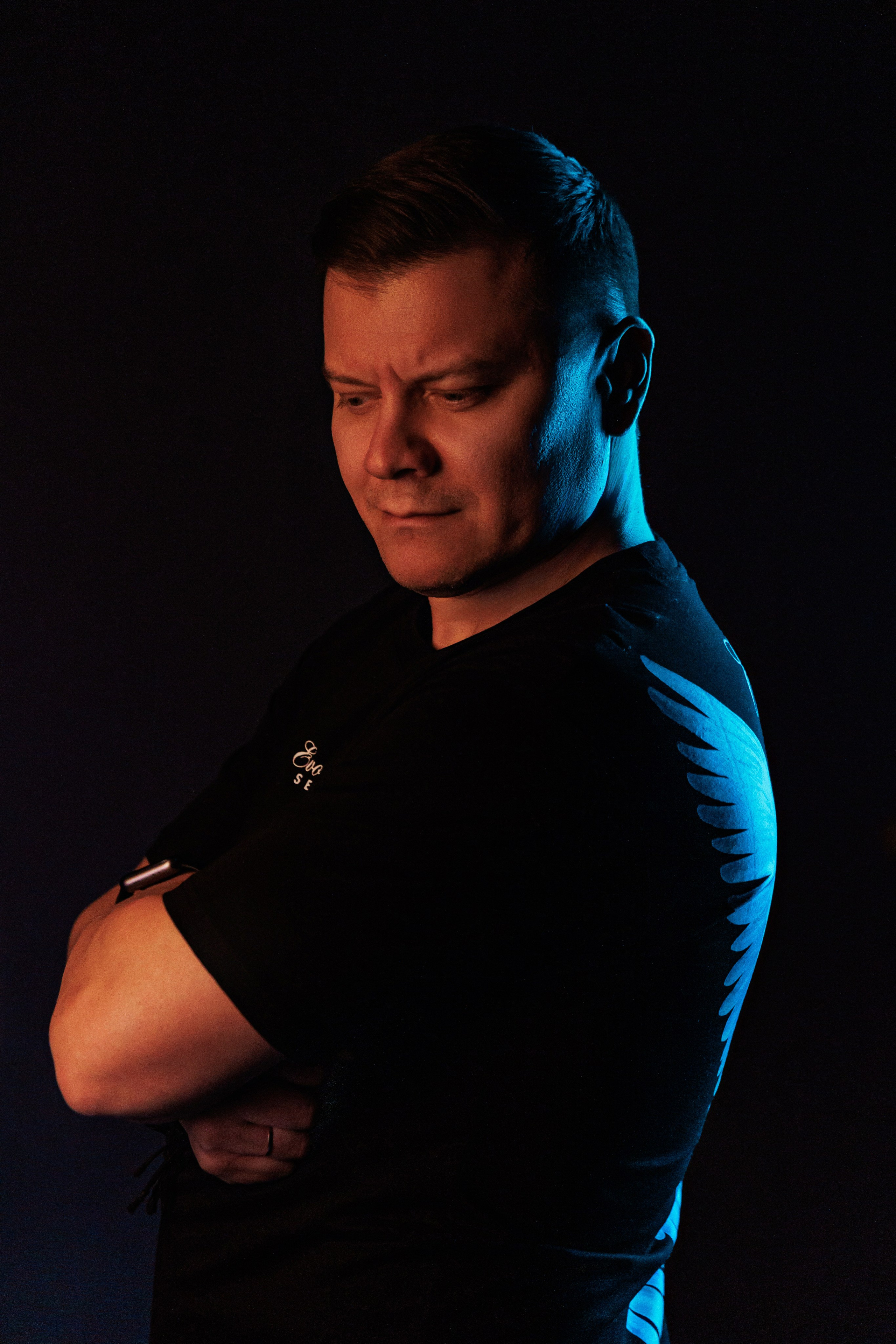 Портрет для рекламы DJ. Фотограф, видеограф