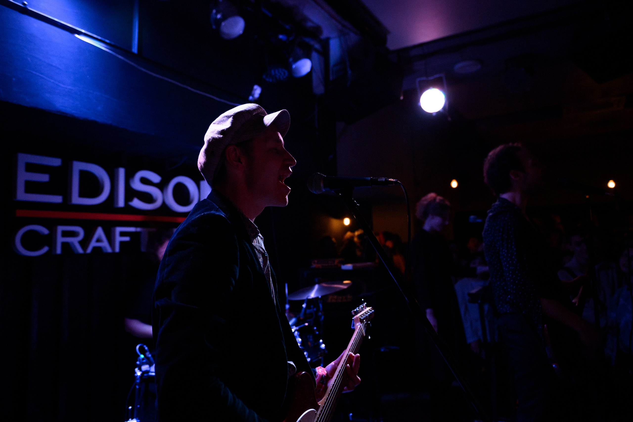 CRAFT BAR EDISON — Диктофон. Свадебный фотограф Иркутск Алексей Шульгин