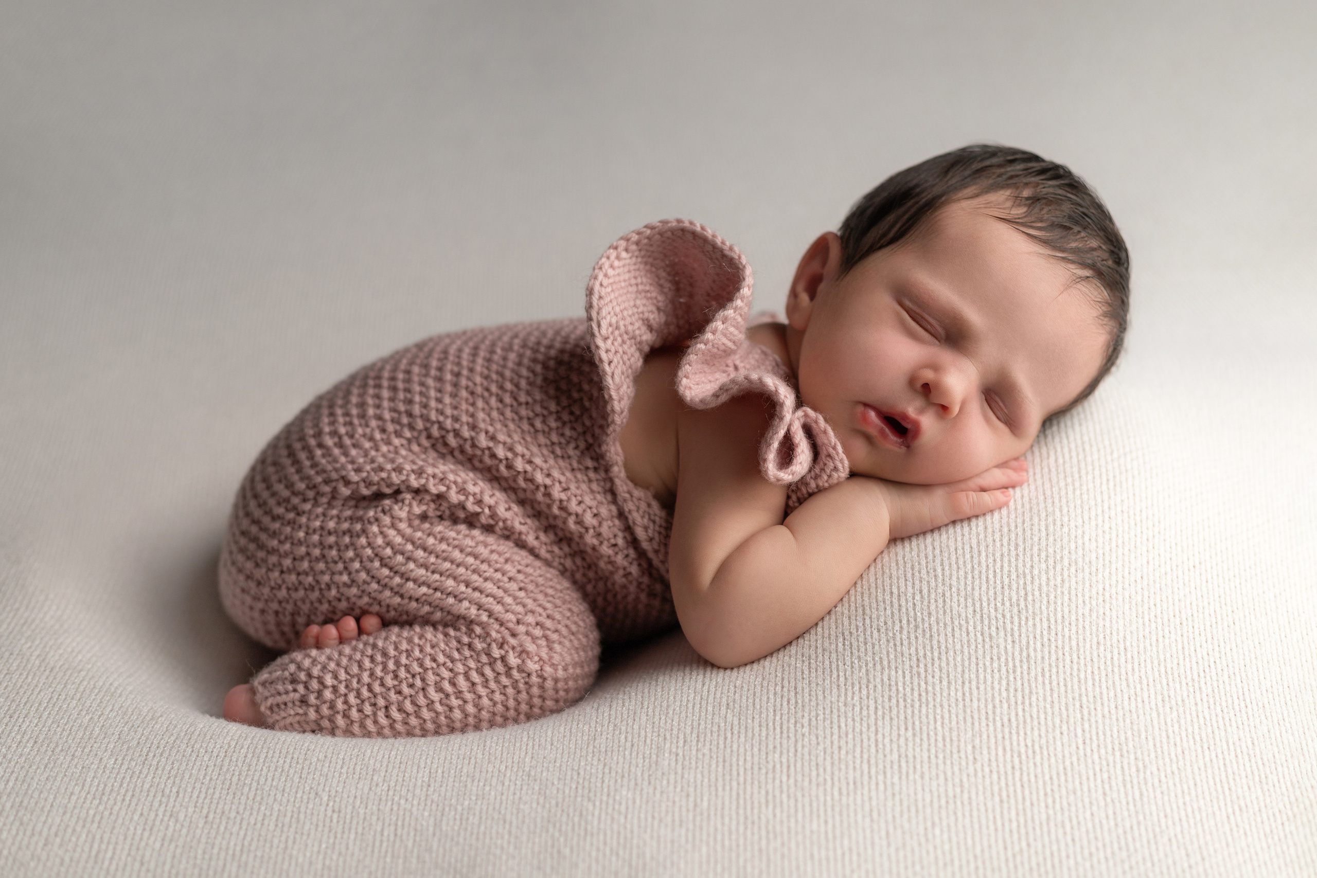Newborn. Фотограф новорожденных детей