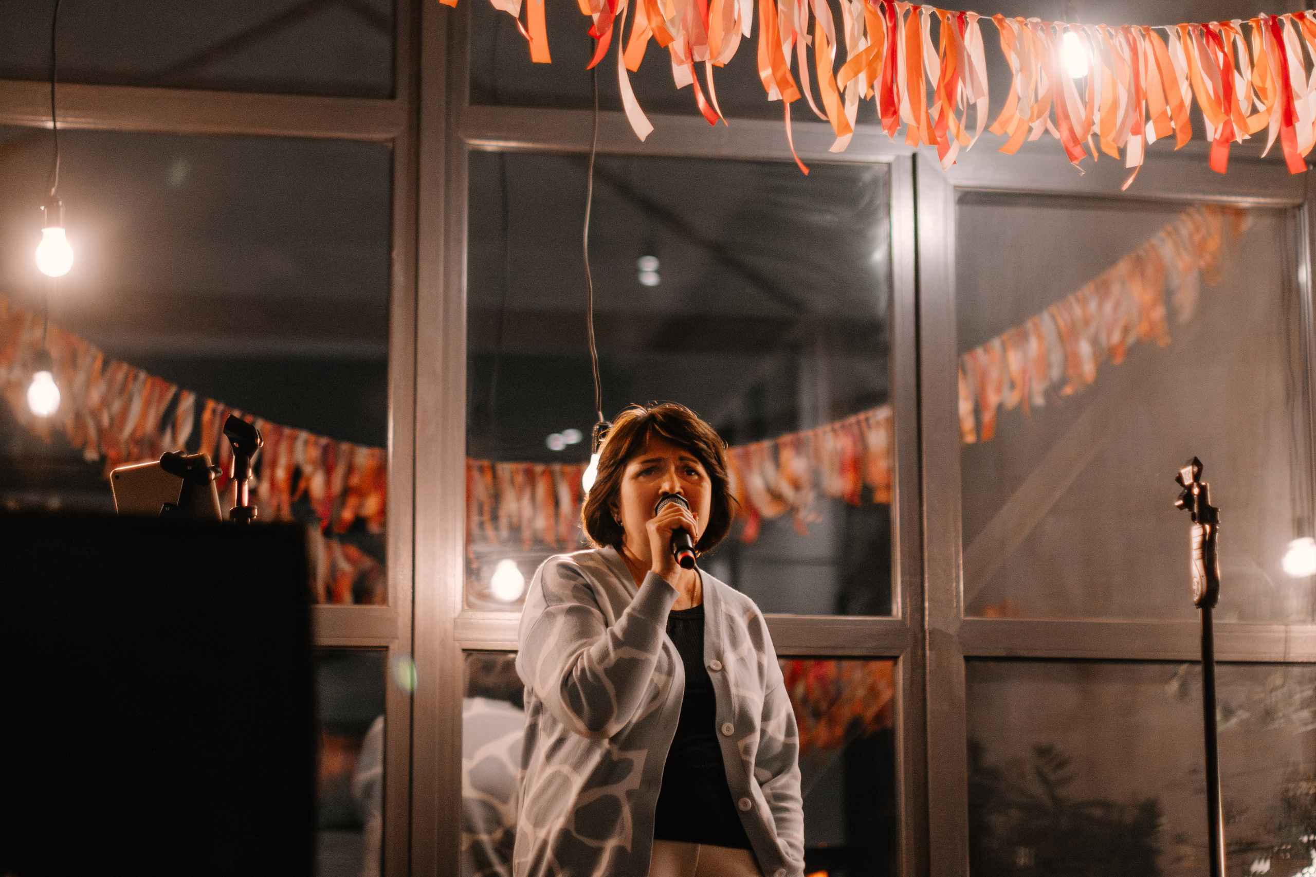 Квартирник MUZOTEKA: «Осенний ДеПесняк». Фотограф в Челябинске Любовь Денисенко