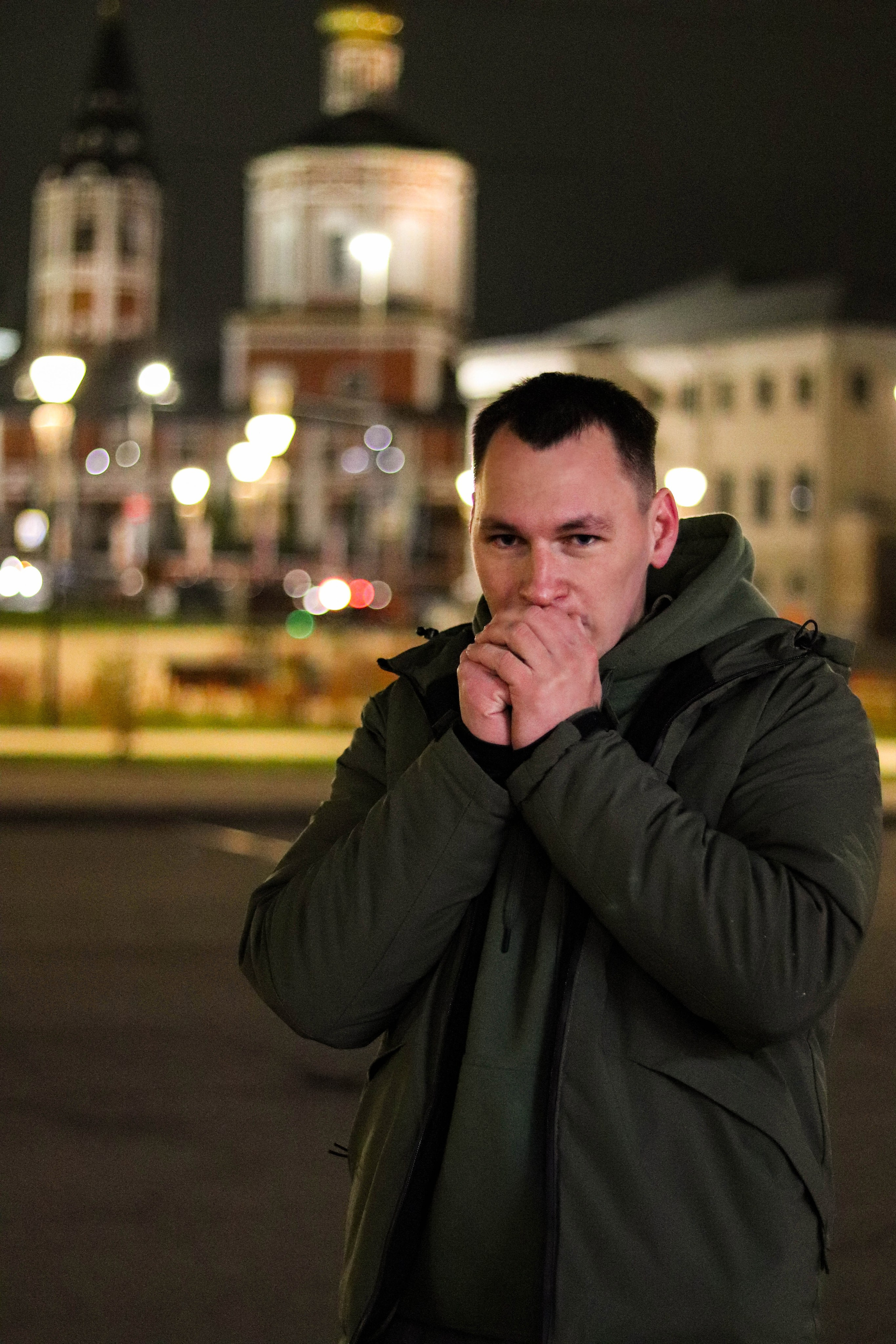 индивидуальная мужская фотосессия вечерняя съёмка фотограф саратов елизавета Белова  топ фотографов саратов семейнаясъёмка съёмка в студии съёмка на улице