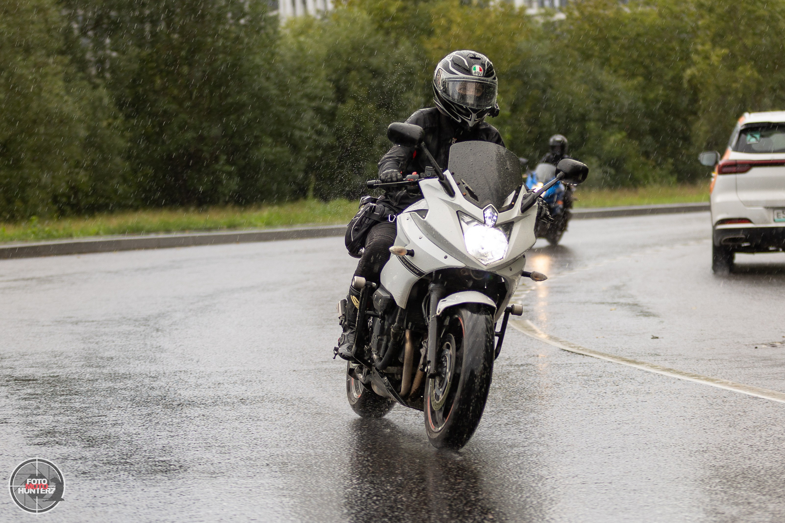 Мотоциклы на улицах города. Фотограф Ольга Гирусова «Пантерочка» Москва