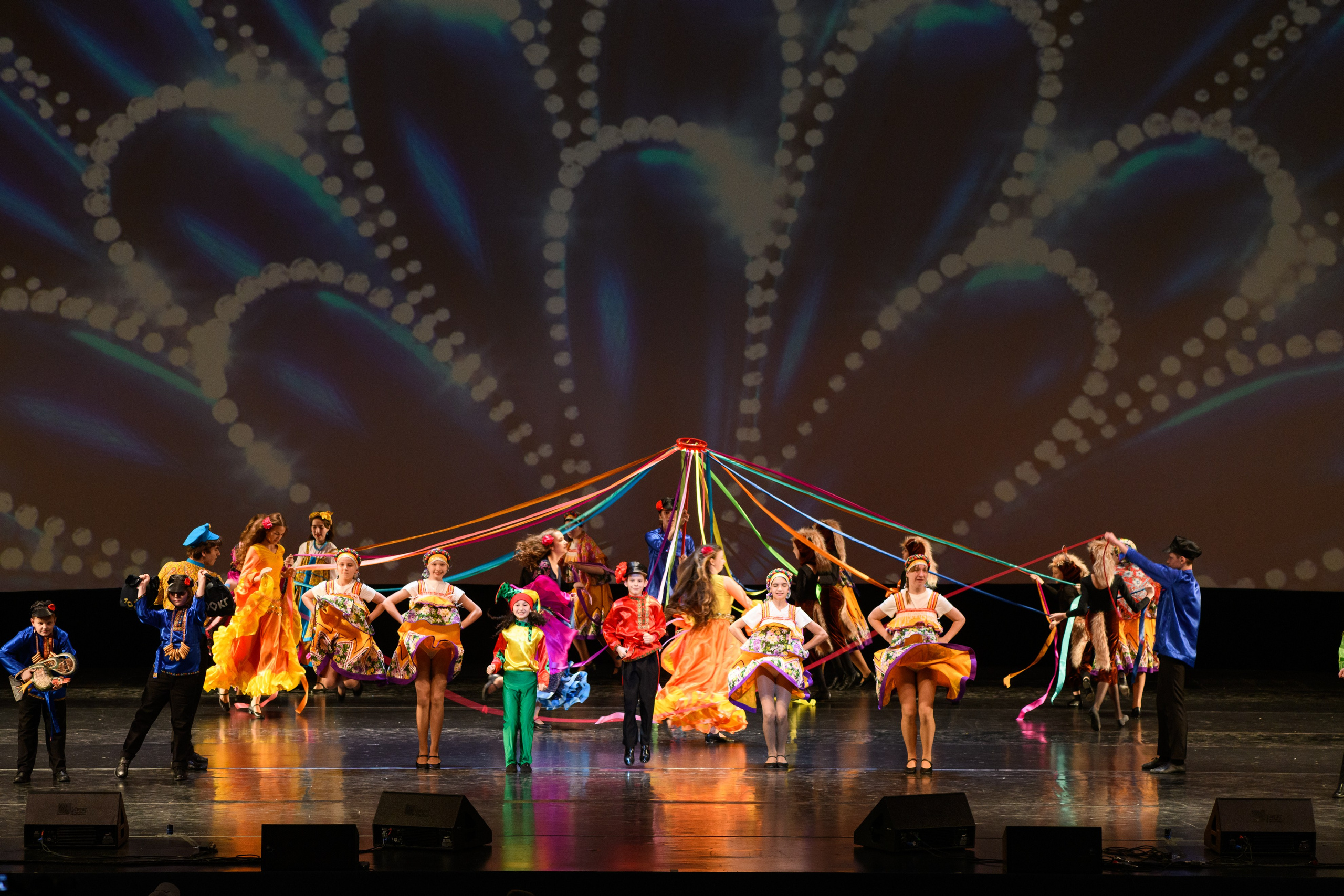 23 апреля, часть 2, БКЗ Октябрьский, г. Санкт-Петербург. Золотое яблочко