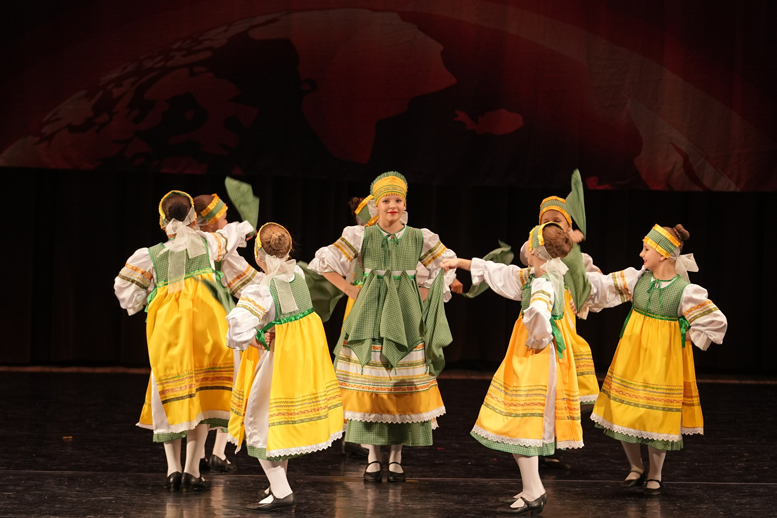 7 декабря, блок 3, г. Москва. Золотое яблочко