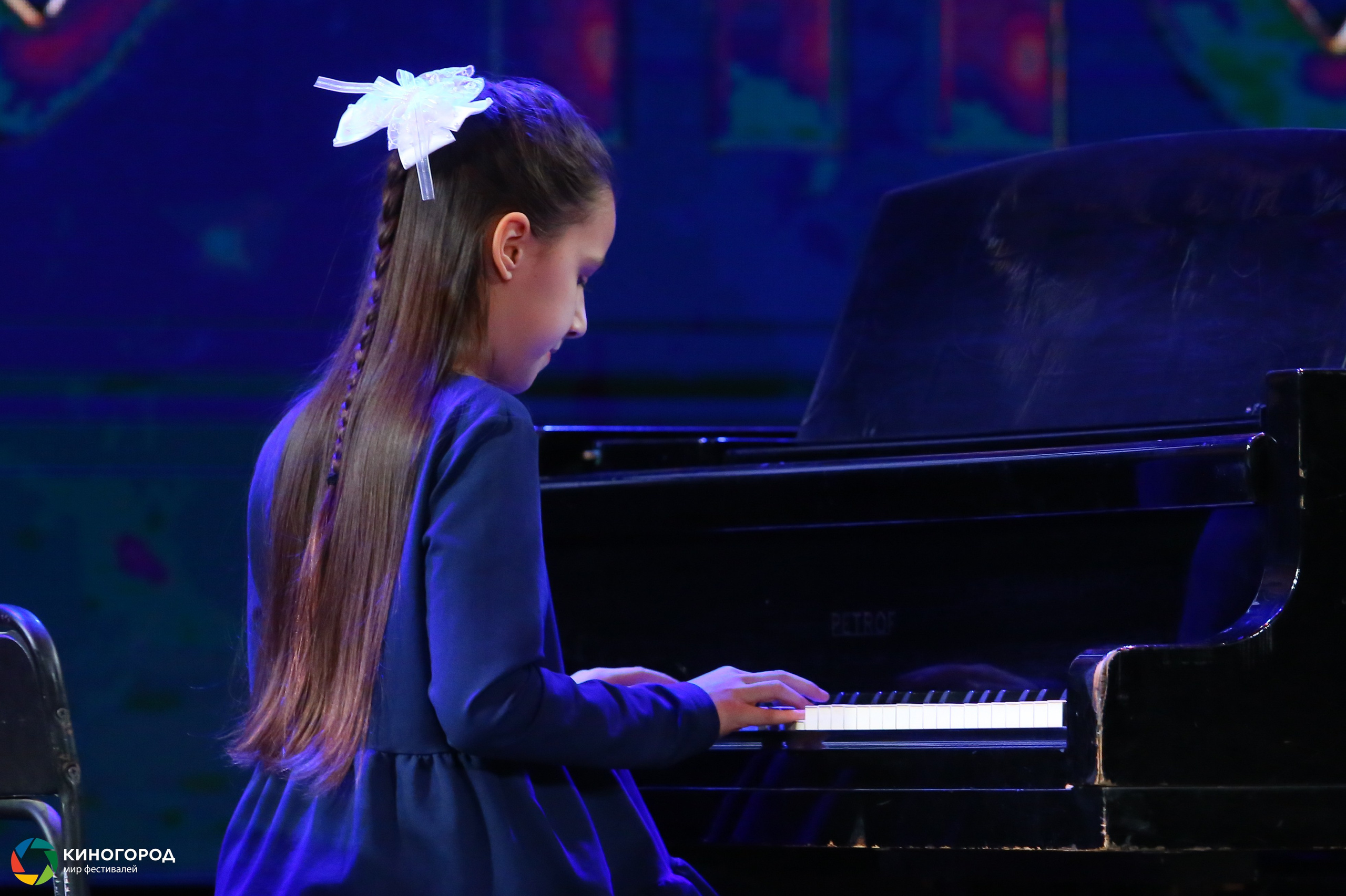 9 марта, конкурс, г. Екатеринбург. Золотое яблочко