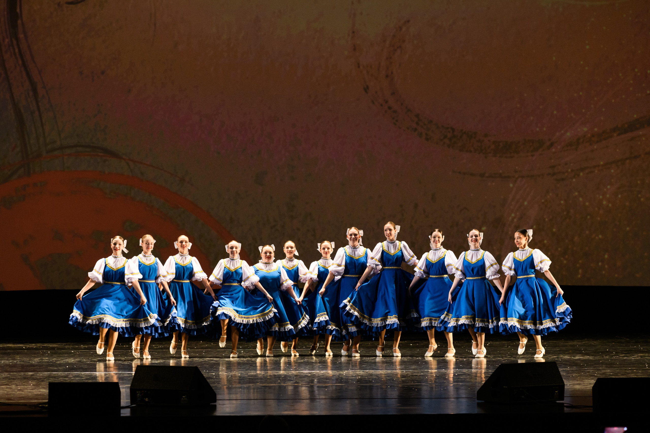 23 апреля, часть 2, БКЗ Октябрьский, г. Санкт-Петербург. Золотое яблочко