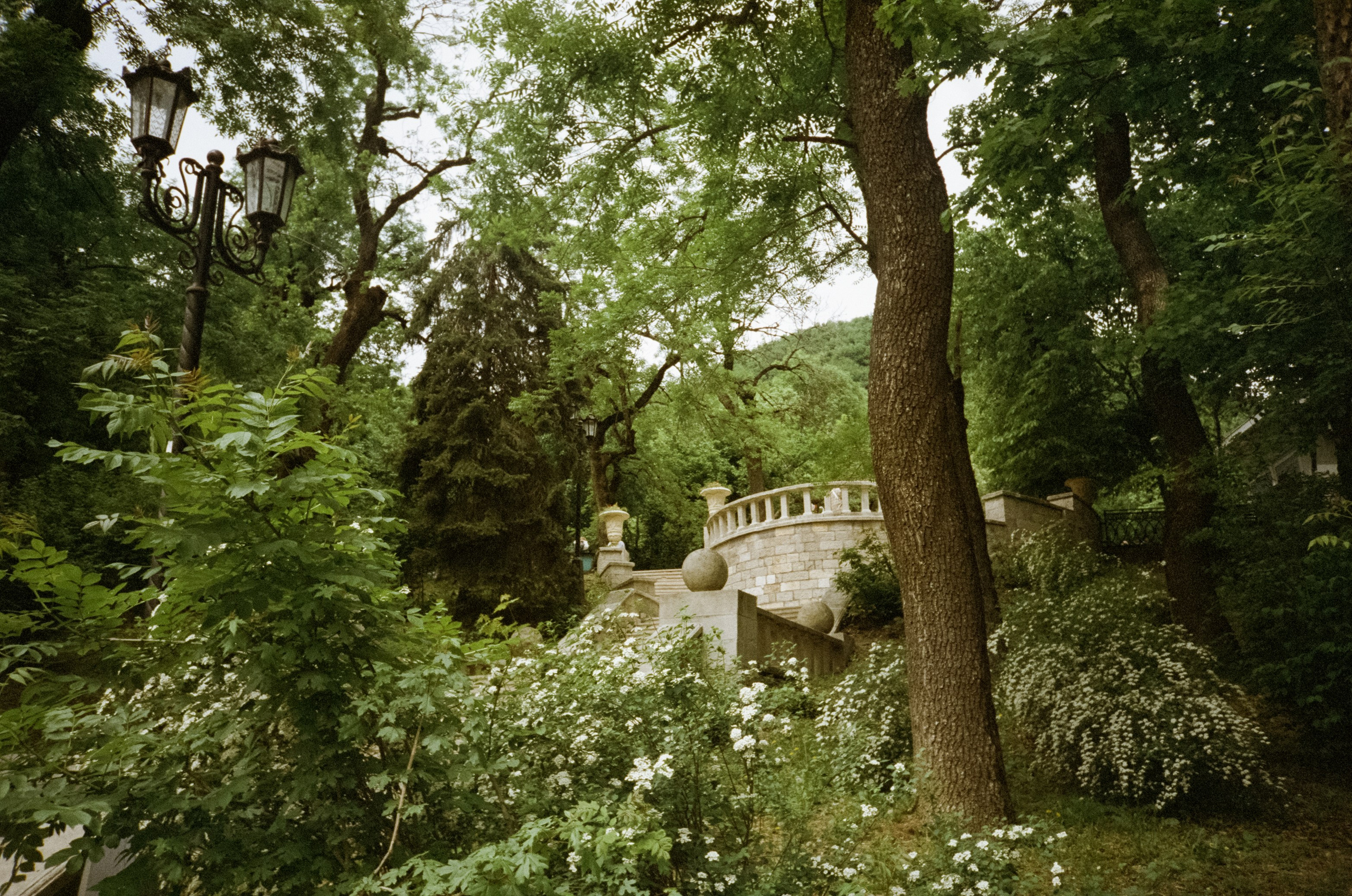 Лермонтовская скала в Кисловодске. Железноводск и Пушкинская галерея. Фотограф-документалист Мария Осокина