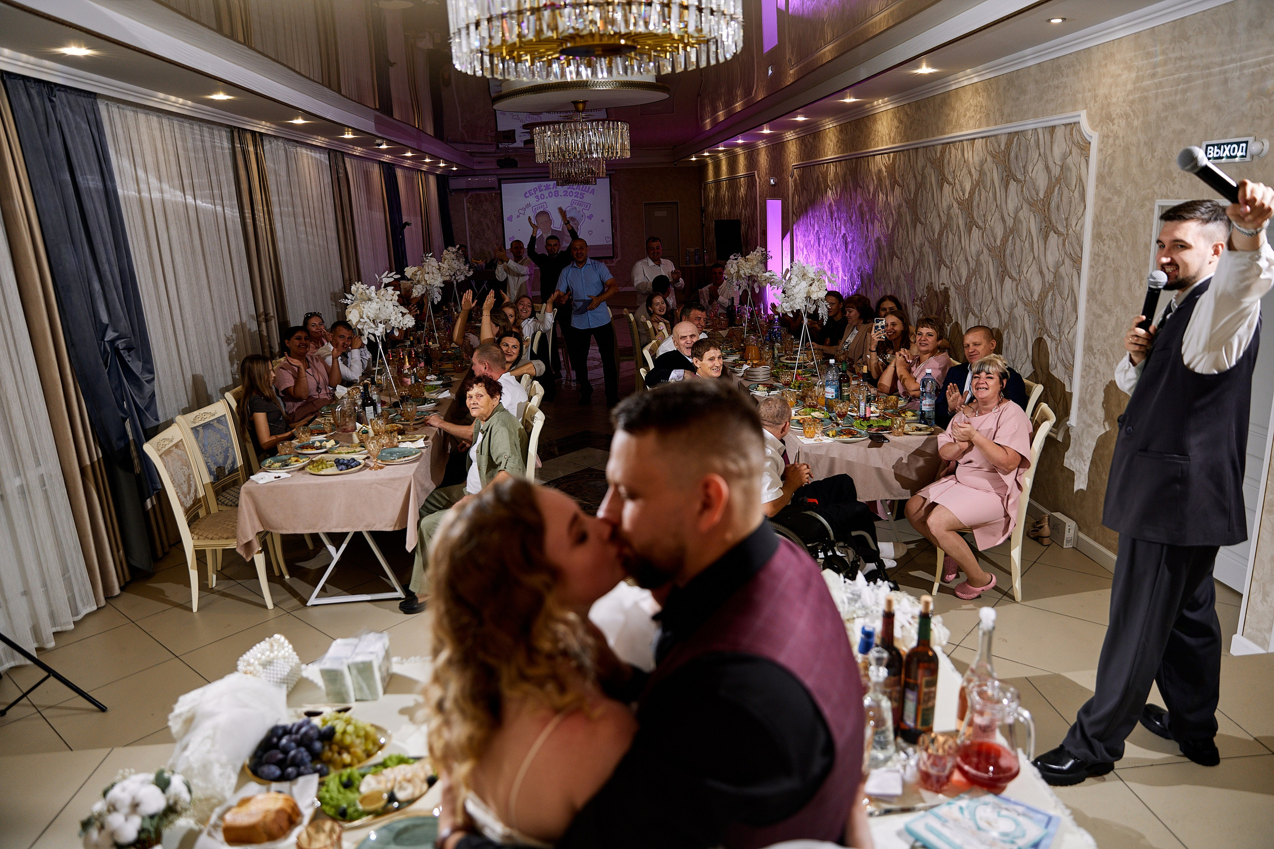 Сергей и Дарья свадьба в г. Березовский. Свадебный, контент фотограф в Кемерово Любовь Гальцова