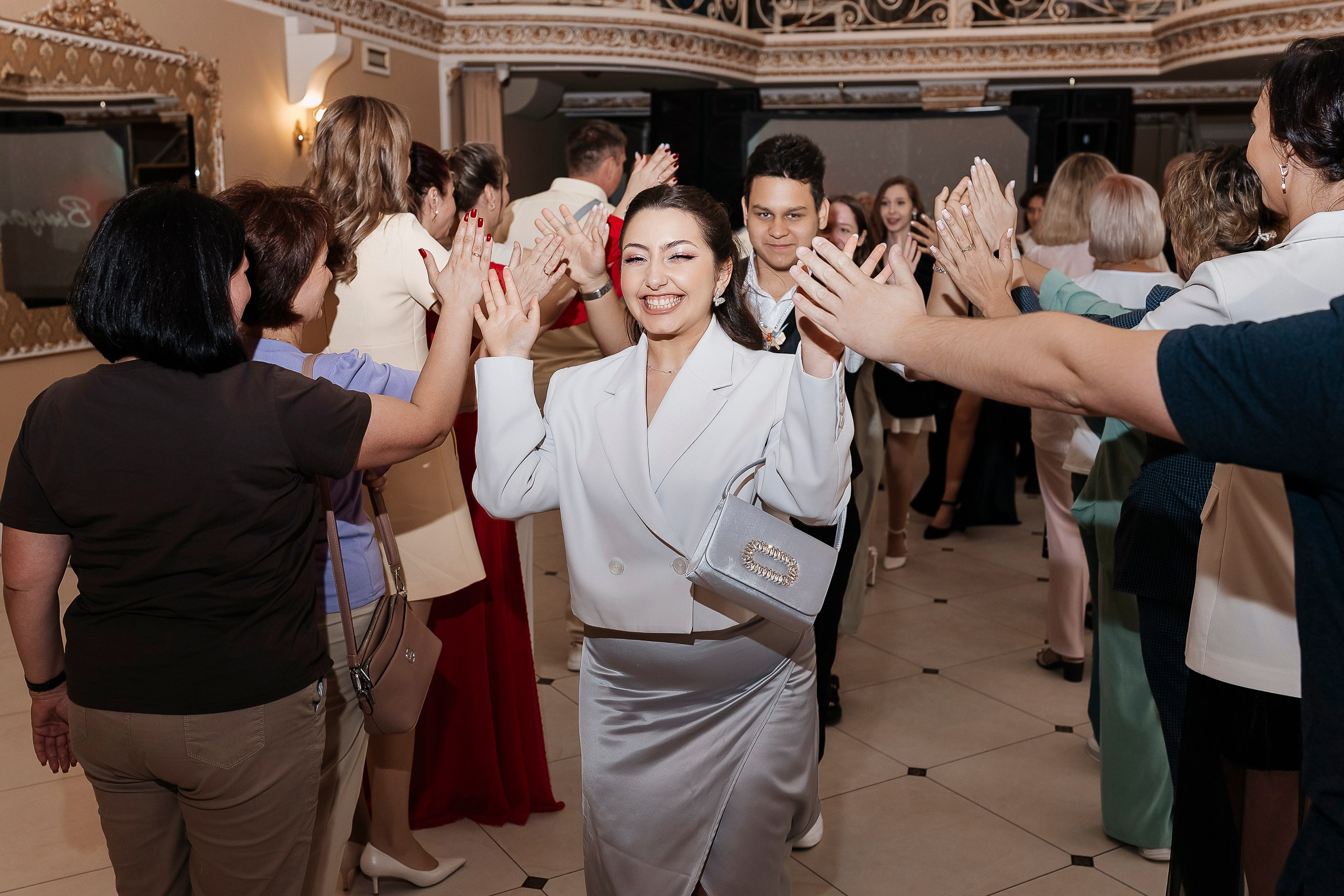 Выпускной СОШ № 15 Электросталь. Семейный и свадебный фотограф в Москве Леванова Александра