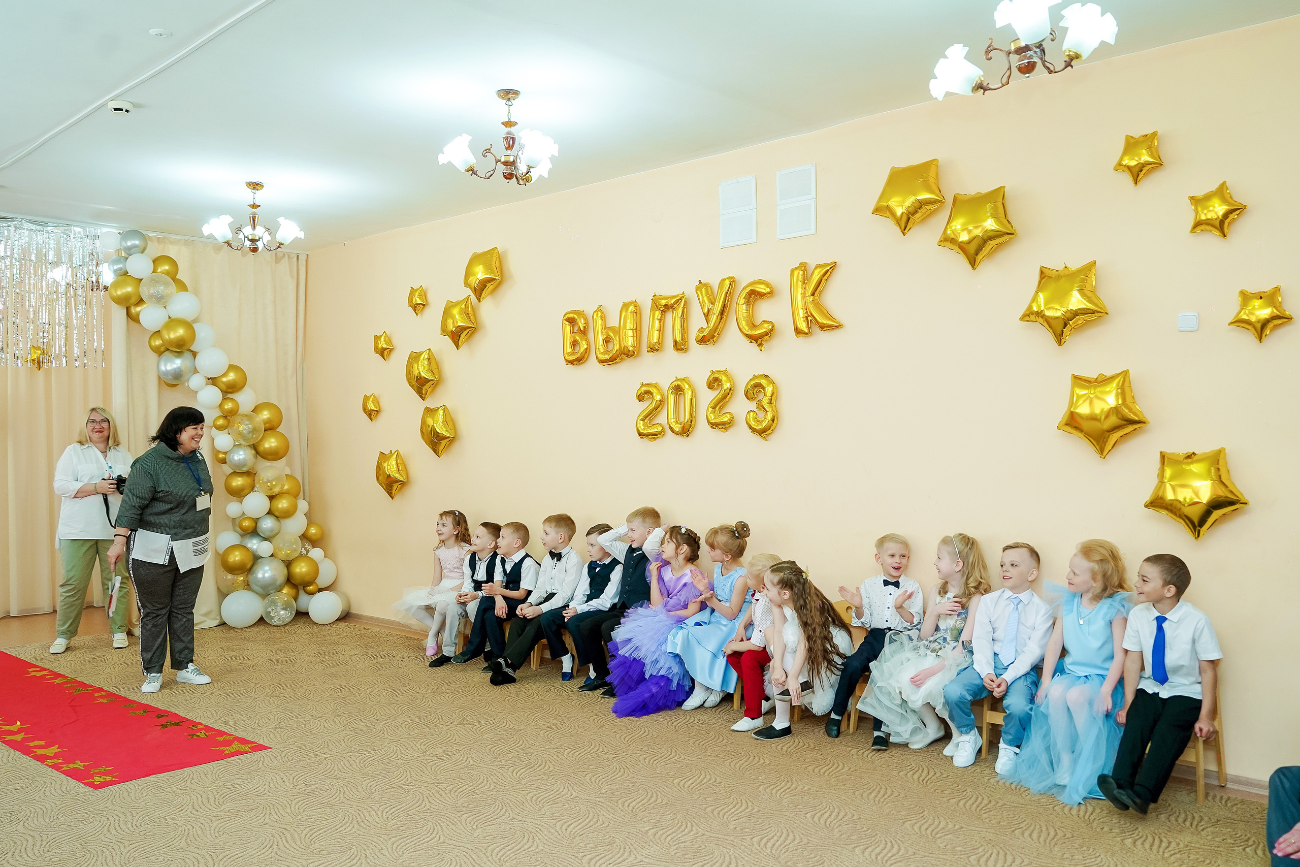 Фотосъемка видеосъёмка фотограф видеооператор новогодних утренников  в. Фотограф, видеооператор Нина Коршунова