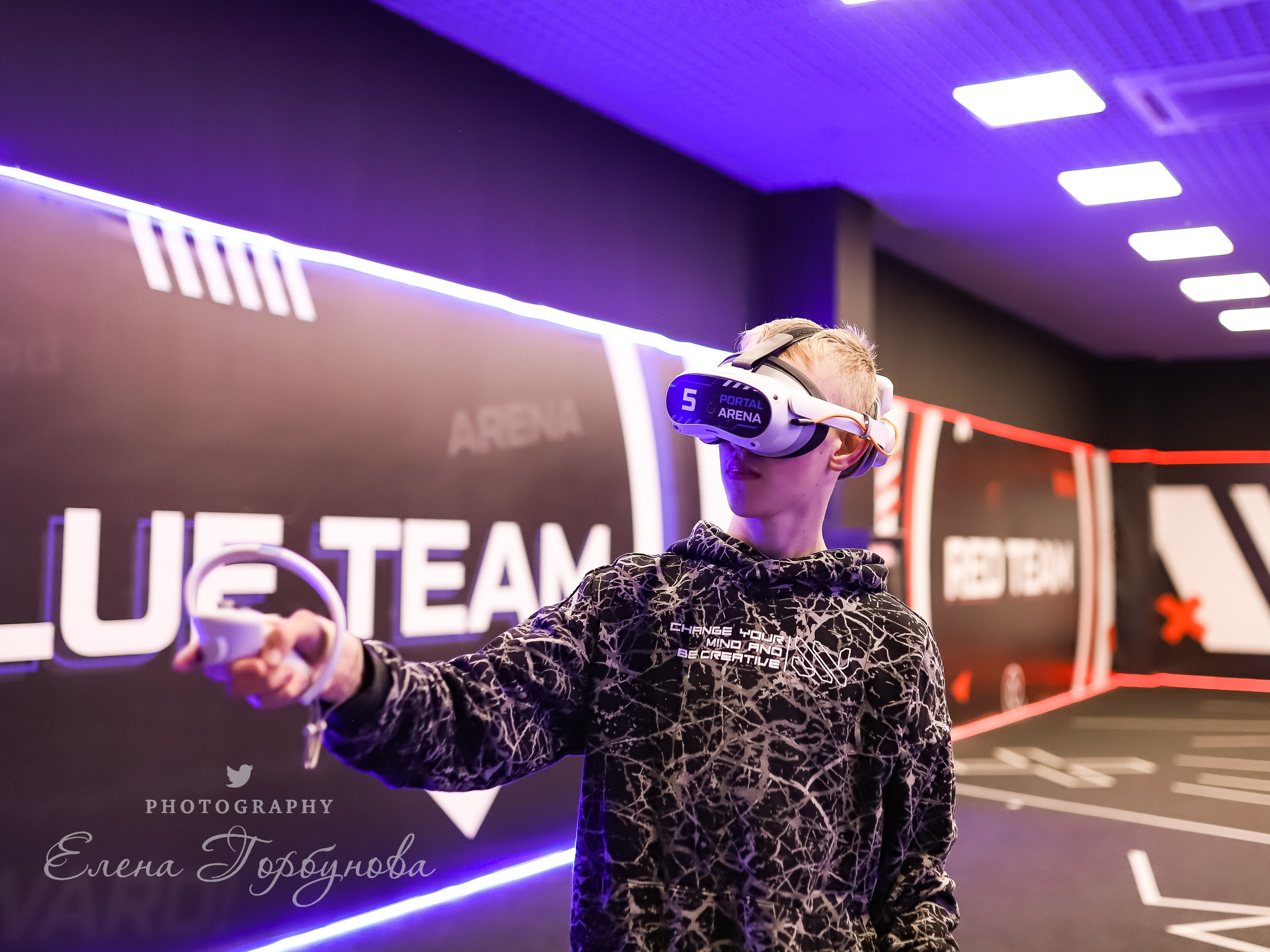 Репортаж в виртуальной реальности. Май 2024. Фотограф Пермь. Свадьбы. Семья и дети, школа, д. сад. Фотокниги