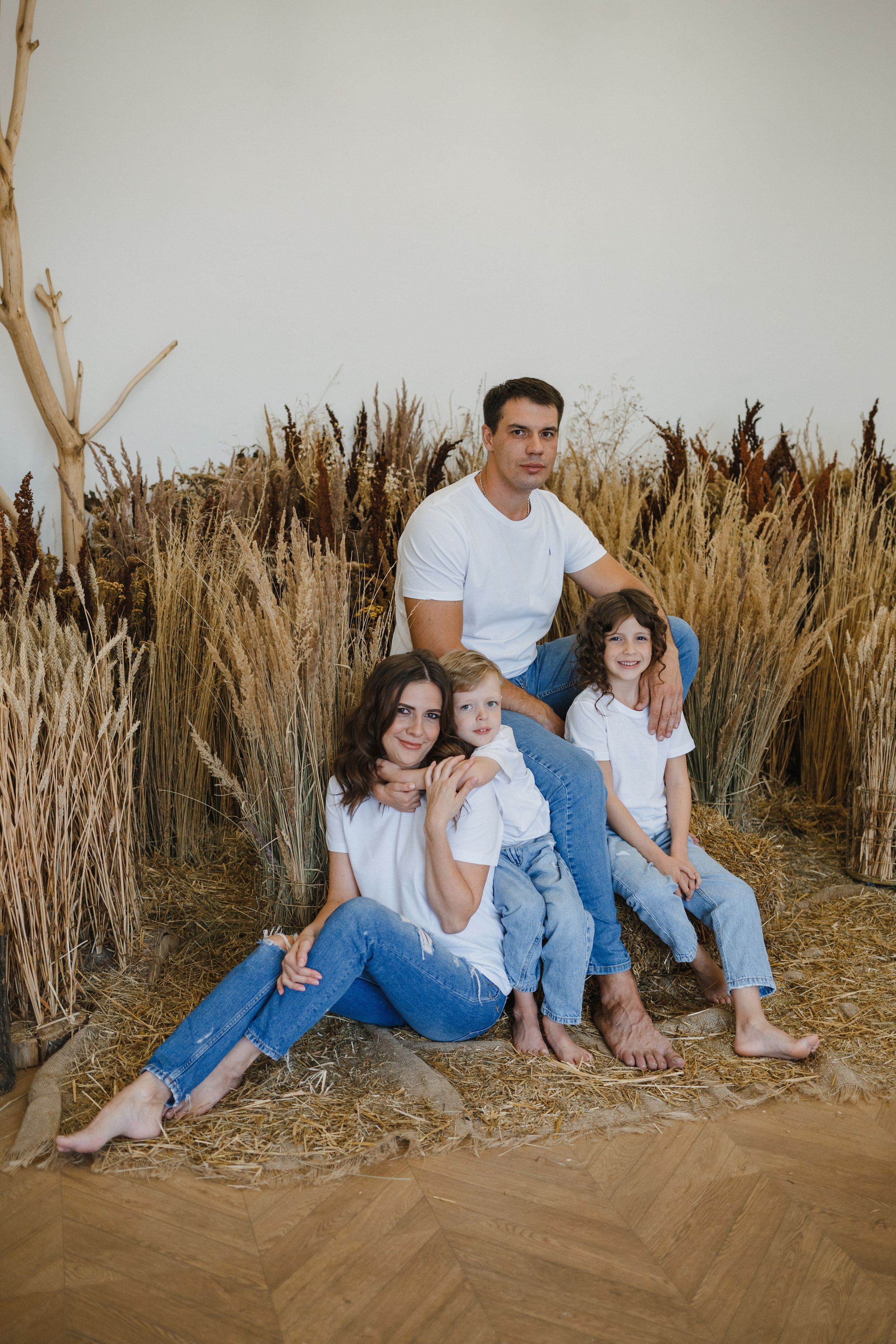 Никита, Карина, Николь, Дэниэл, Эмили. Семейный фотограф Николаева Ольга