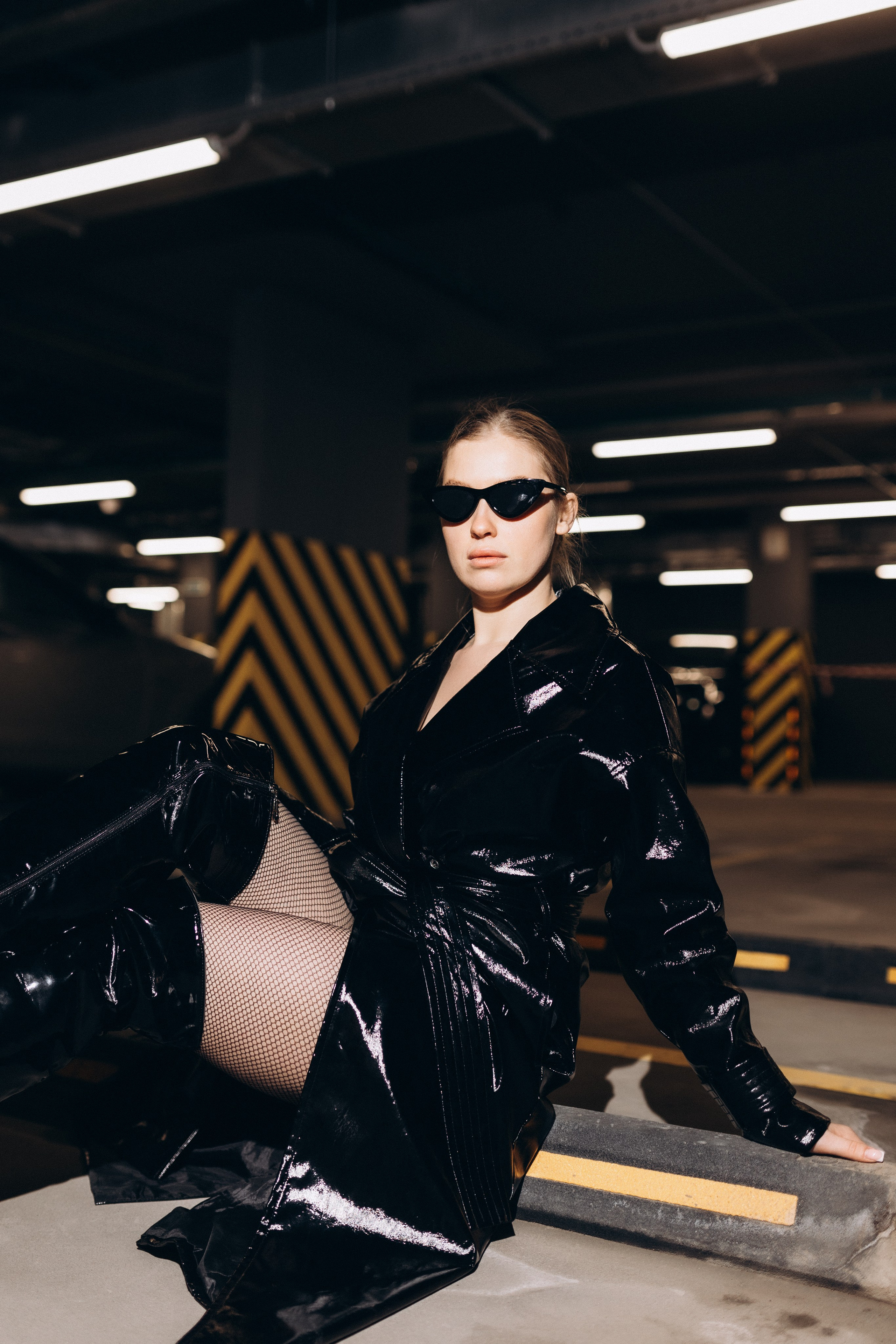 Наташа и парковка. Фотограф Артем Бросов в Санкт-Петербурге и Дубае