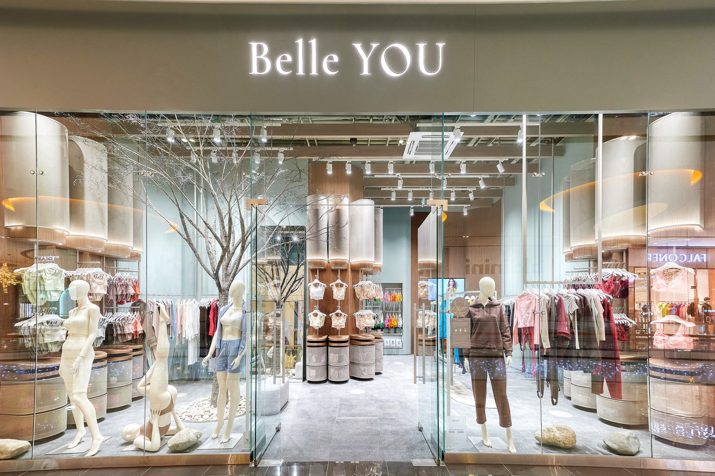 Ретейл. Герман Лепёхин коммерческий фотограф в Москве: репортаж, портреты, интерьеры, производство